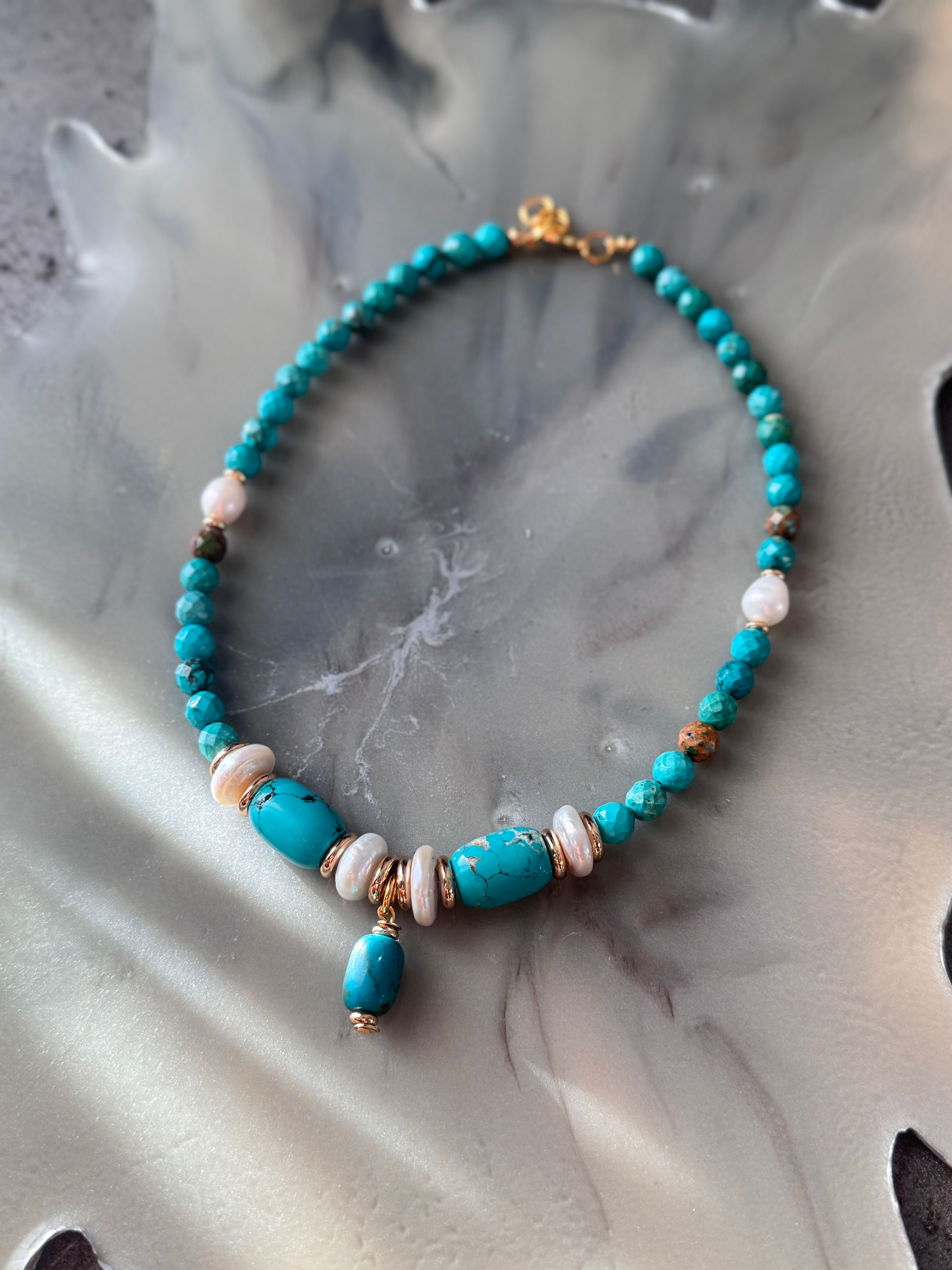 Turkuaz İnci Choker Sallantılı Kolye