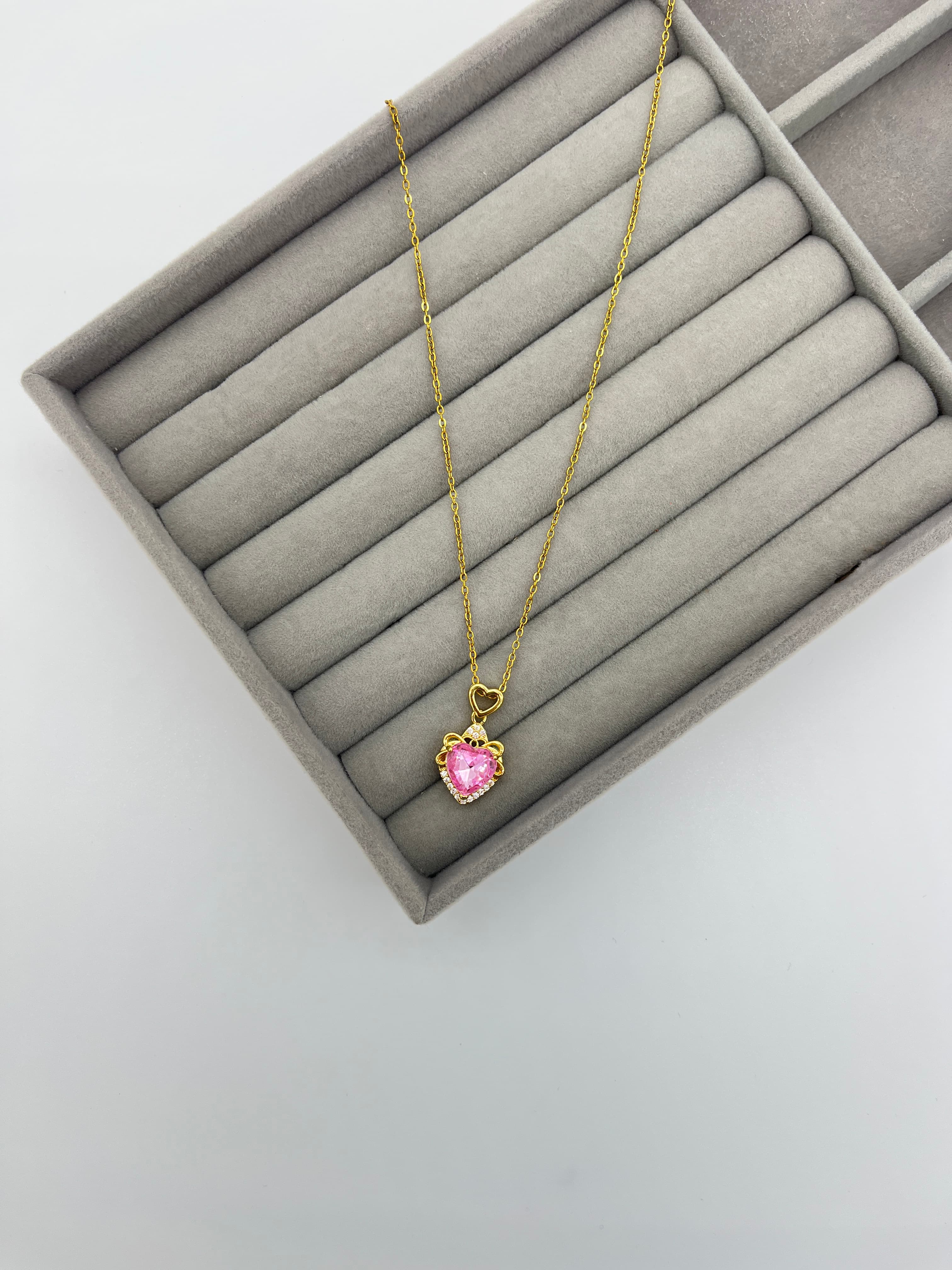 Pembe Kalpli Taşlı Kolye - GOLD