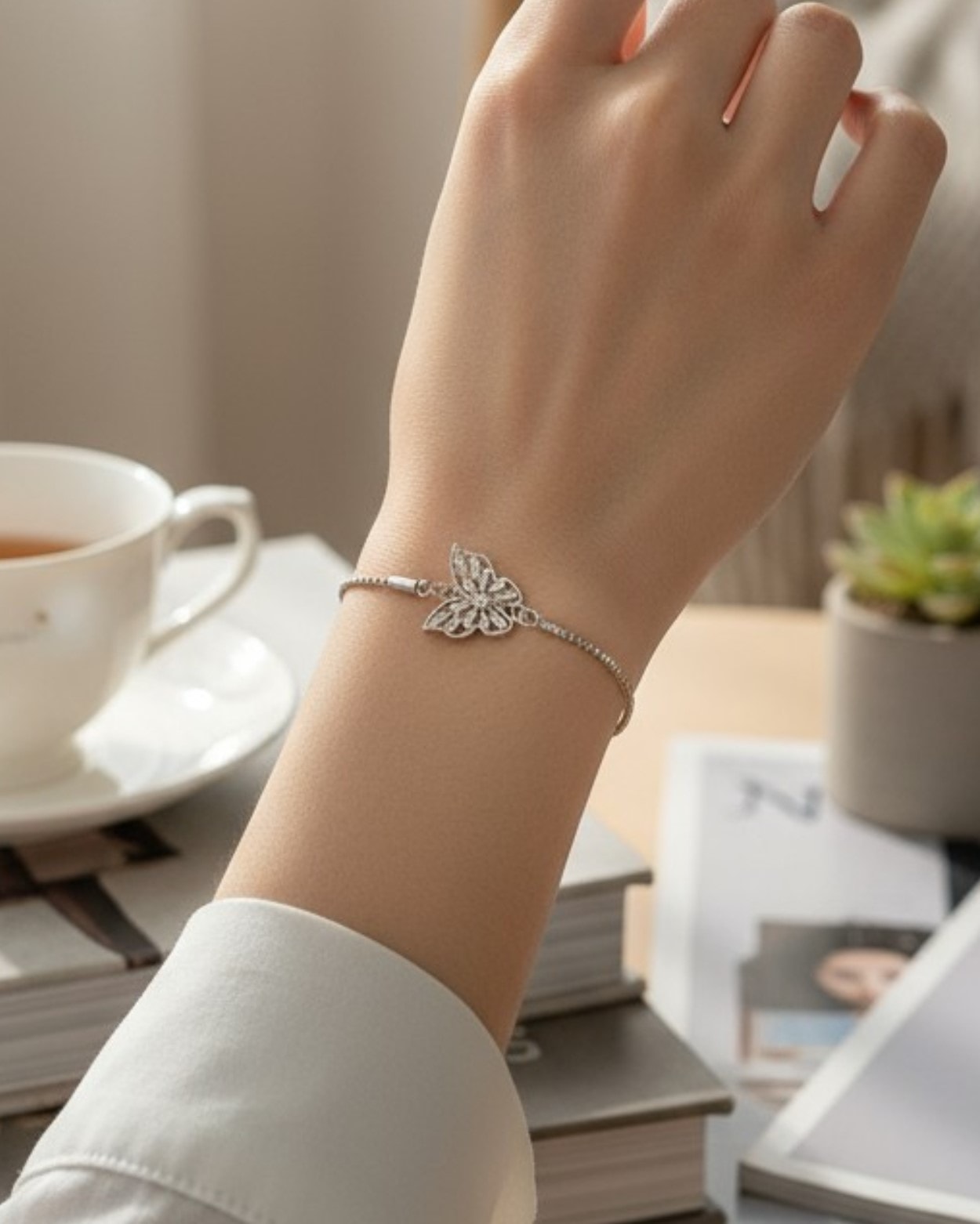 Baget Taşlı Kelebek Bileklik - SILVER