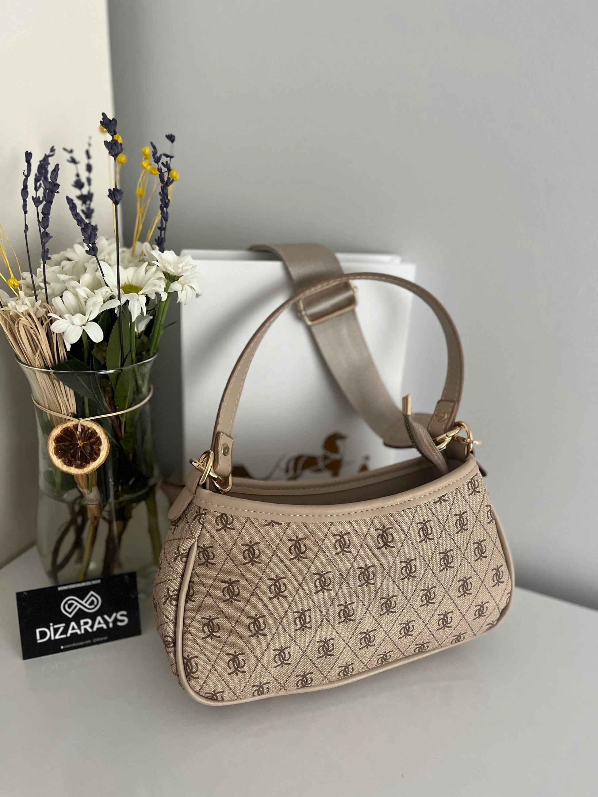 Kadın Desenli Çapraz Askılı El Ve Omuz Çantası - PERA