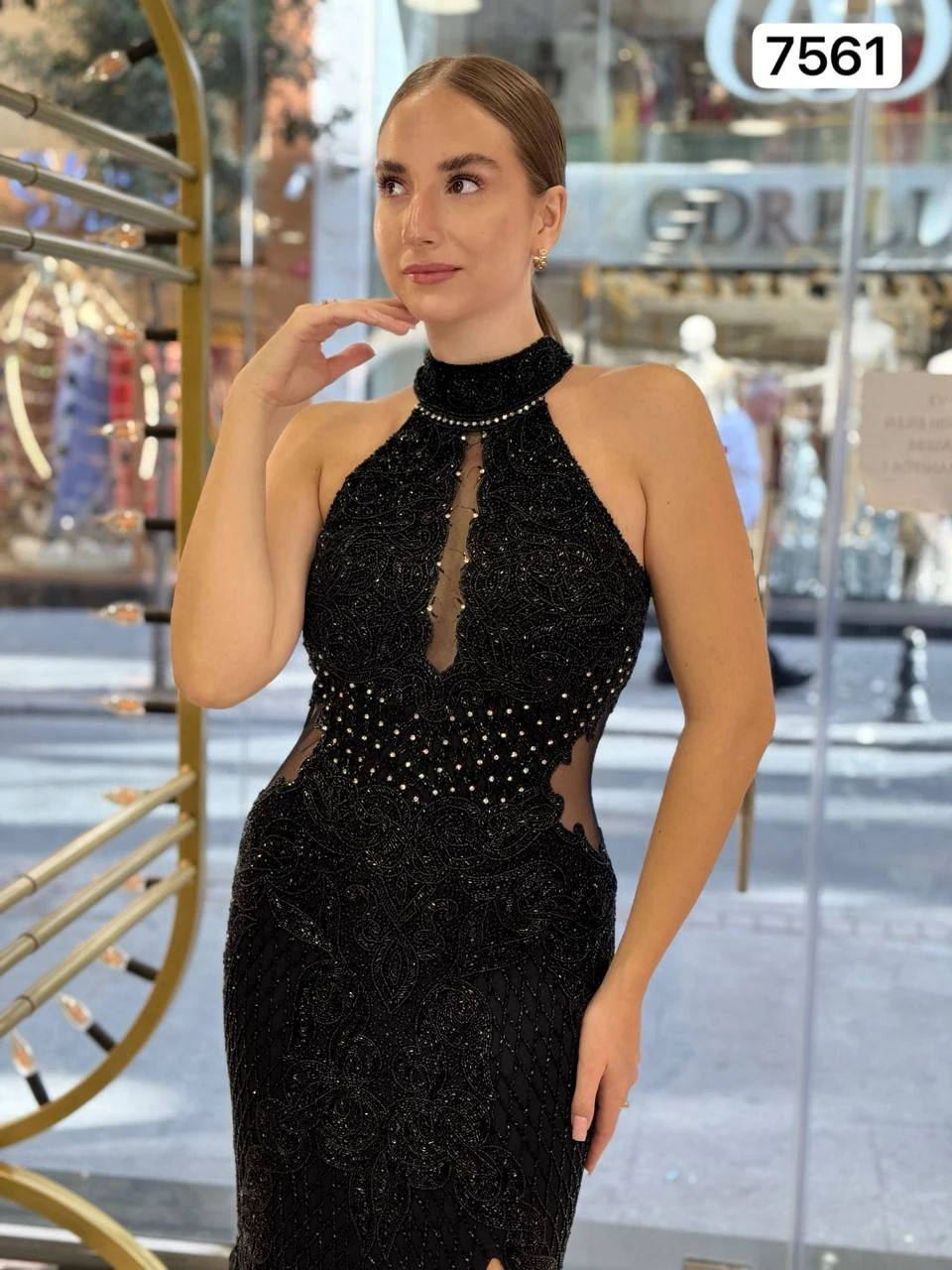 Halter Yaka Taş Detaylı Şık Abiye  Elbise