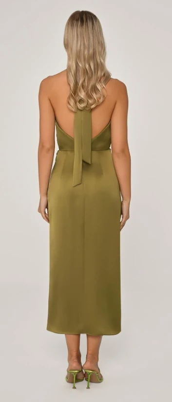 Boyundan Bağlamalı Önden Yırtmaçlı Saten Midi Elbise