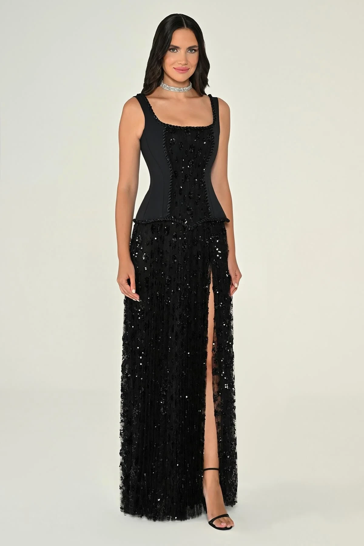 Askılı Önden Yırtmaçlı Payet Uzun Elbise