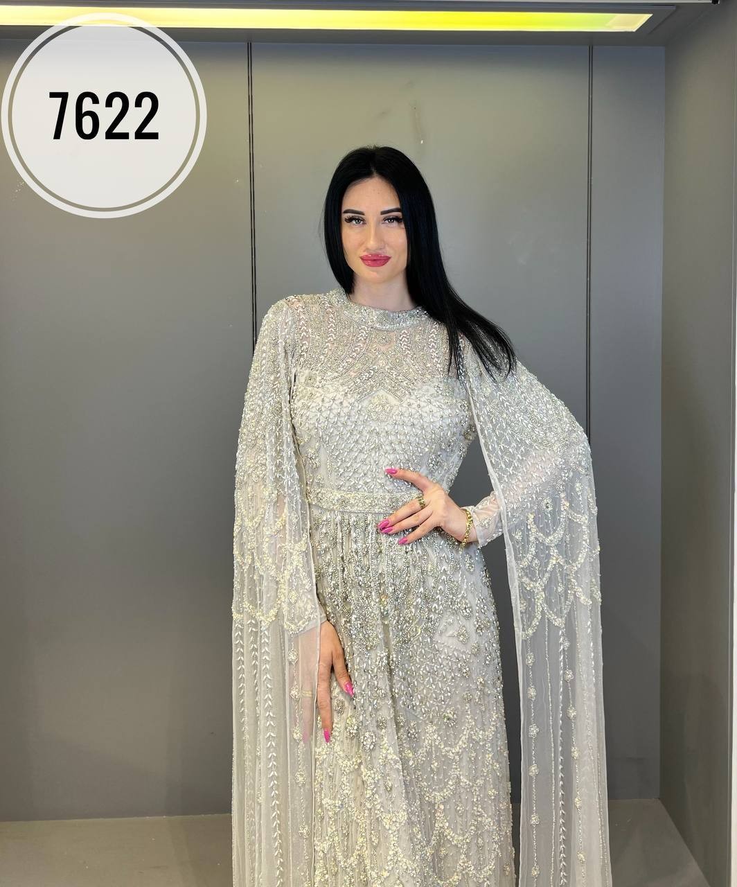 Taş İşlemeli Pelerin Detaylı Abiye