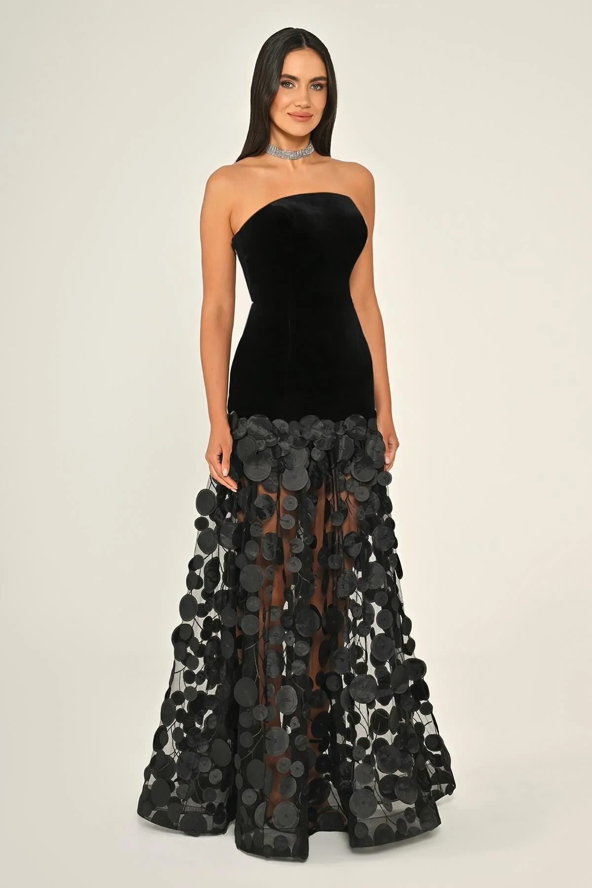 Straplez Üst Kadife Etek 3 Boyutlu Tül Uzun Elbise