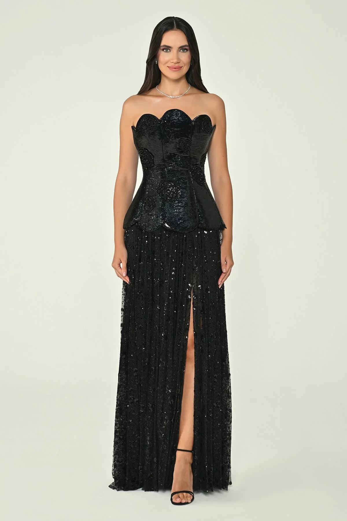 Straplez Üst İpek Kadife Eteği Payet Uzun Elbise