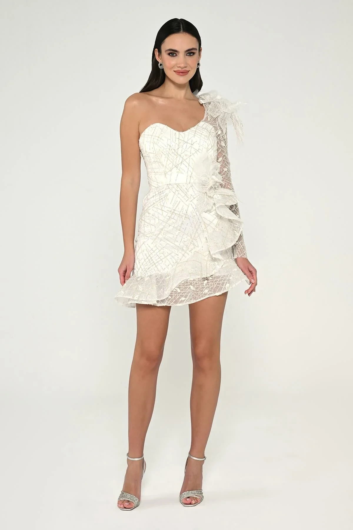 Tek Kol Taşlı Tüylü Kısa Beyaz Elbise