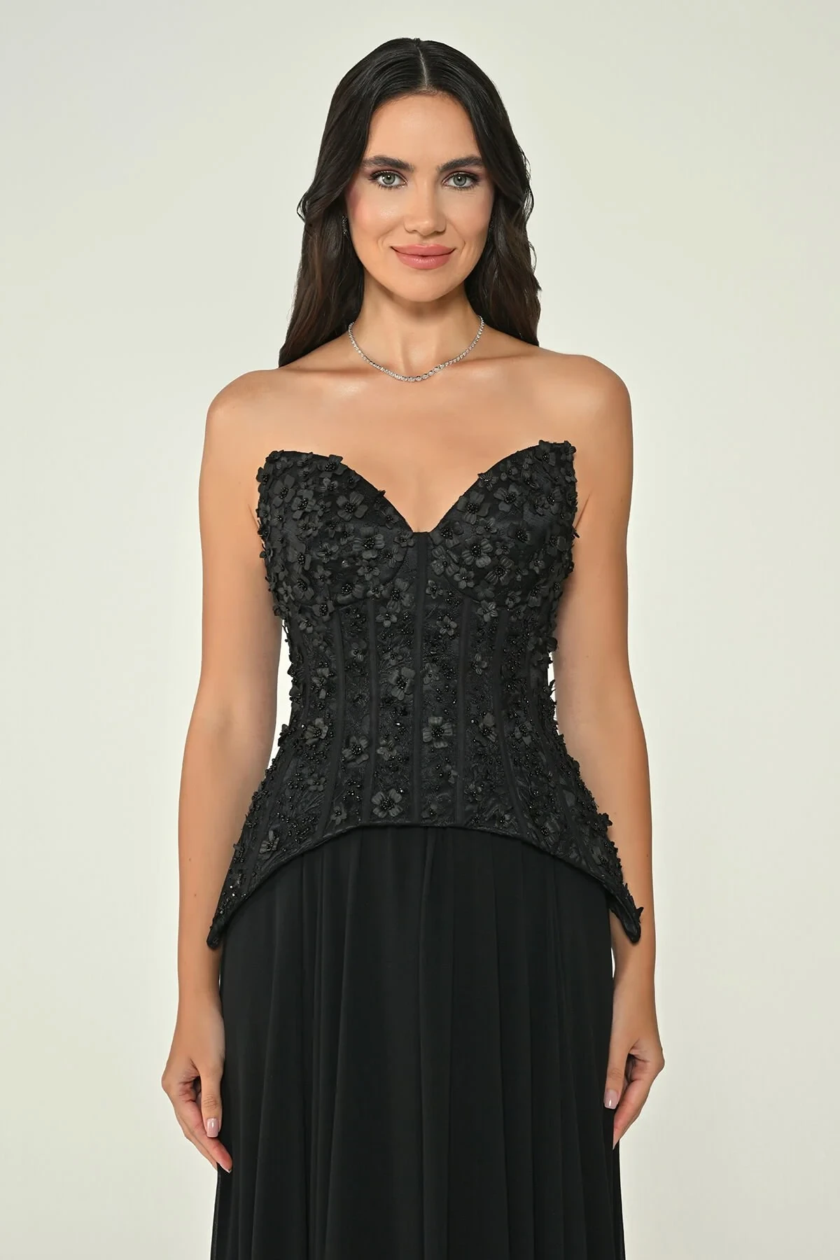 Straplez Üst Çiçekli Payet Eteği Şifon Uzun Elbise