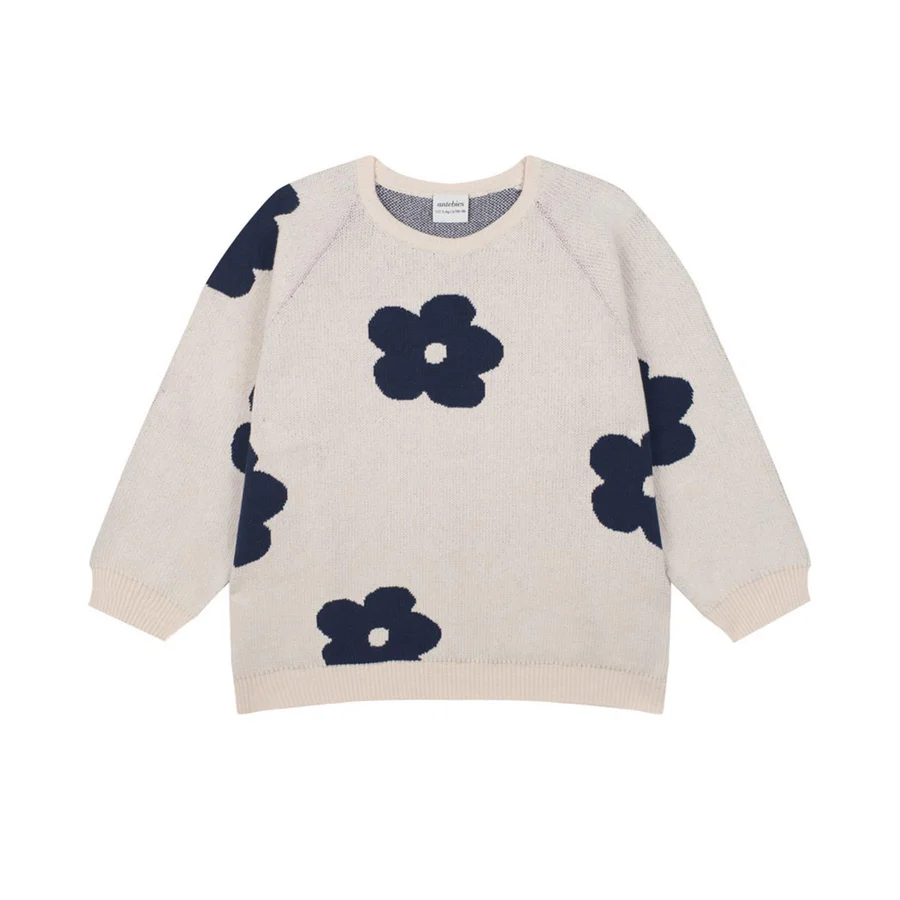 Çiçek Triko Kazak ve Lacivert İspanyol Paça Triko Tayt