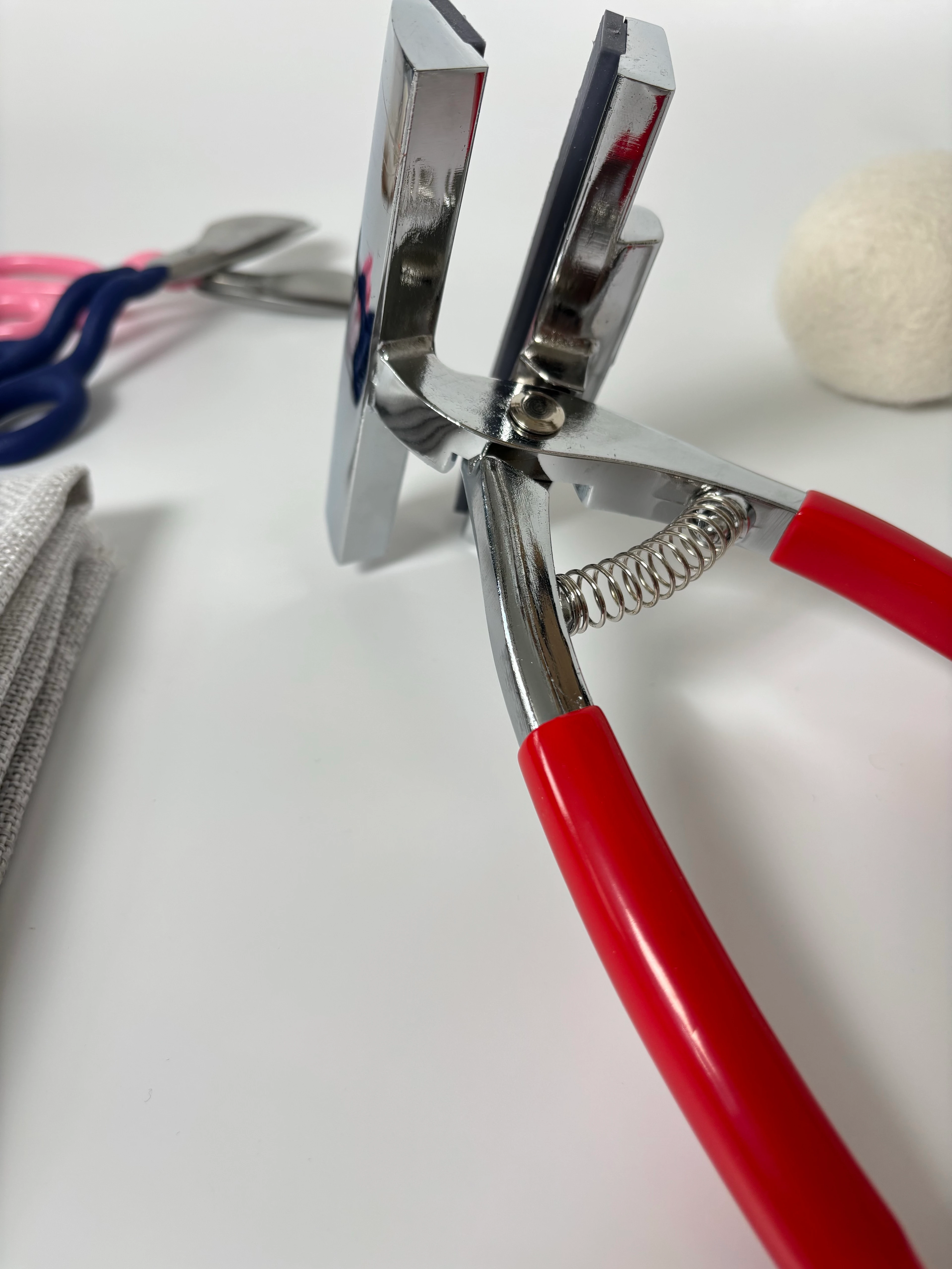 El Tufto GripMax Tufting Kumaş Gerdirme Aparatı (Profesyonel Tutuş)