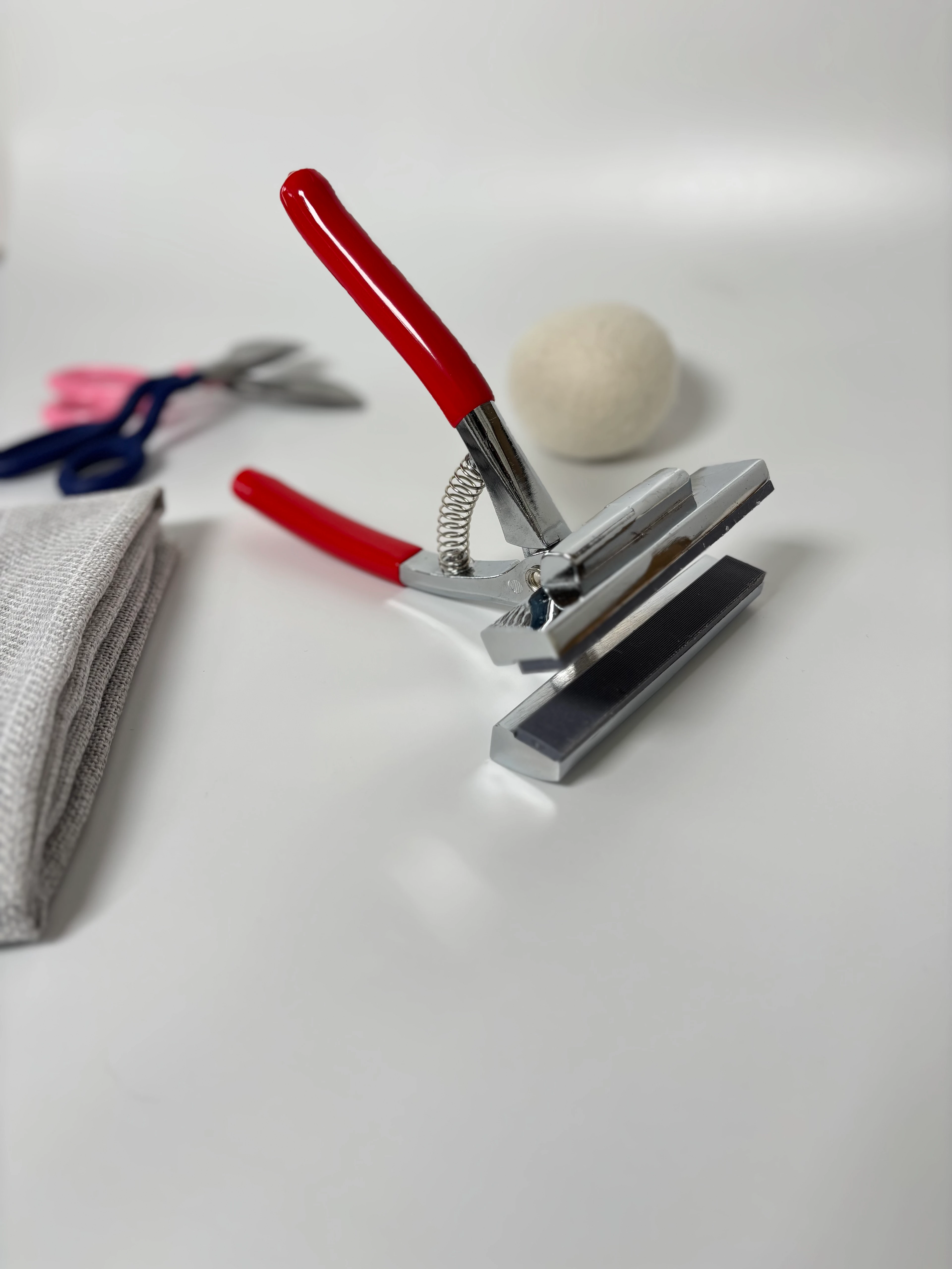 El Tufto GripMax Tufting Kumaş Gerdirme Aparatı (Profesyonel Tutuş)