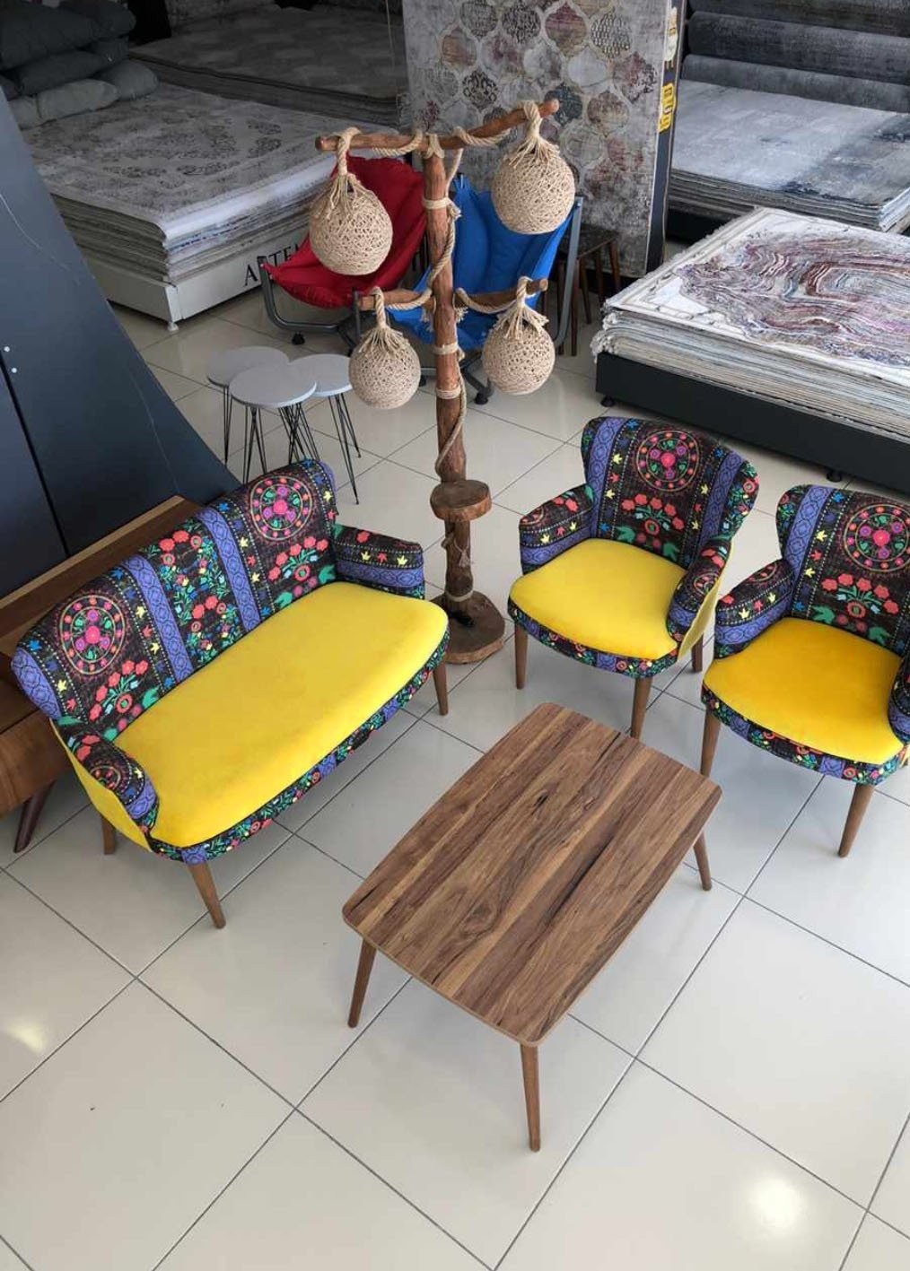 Çay Seti Koltuk Takımı - Etnik Desen  - Ahşap Ayak - Sarı