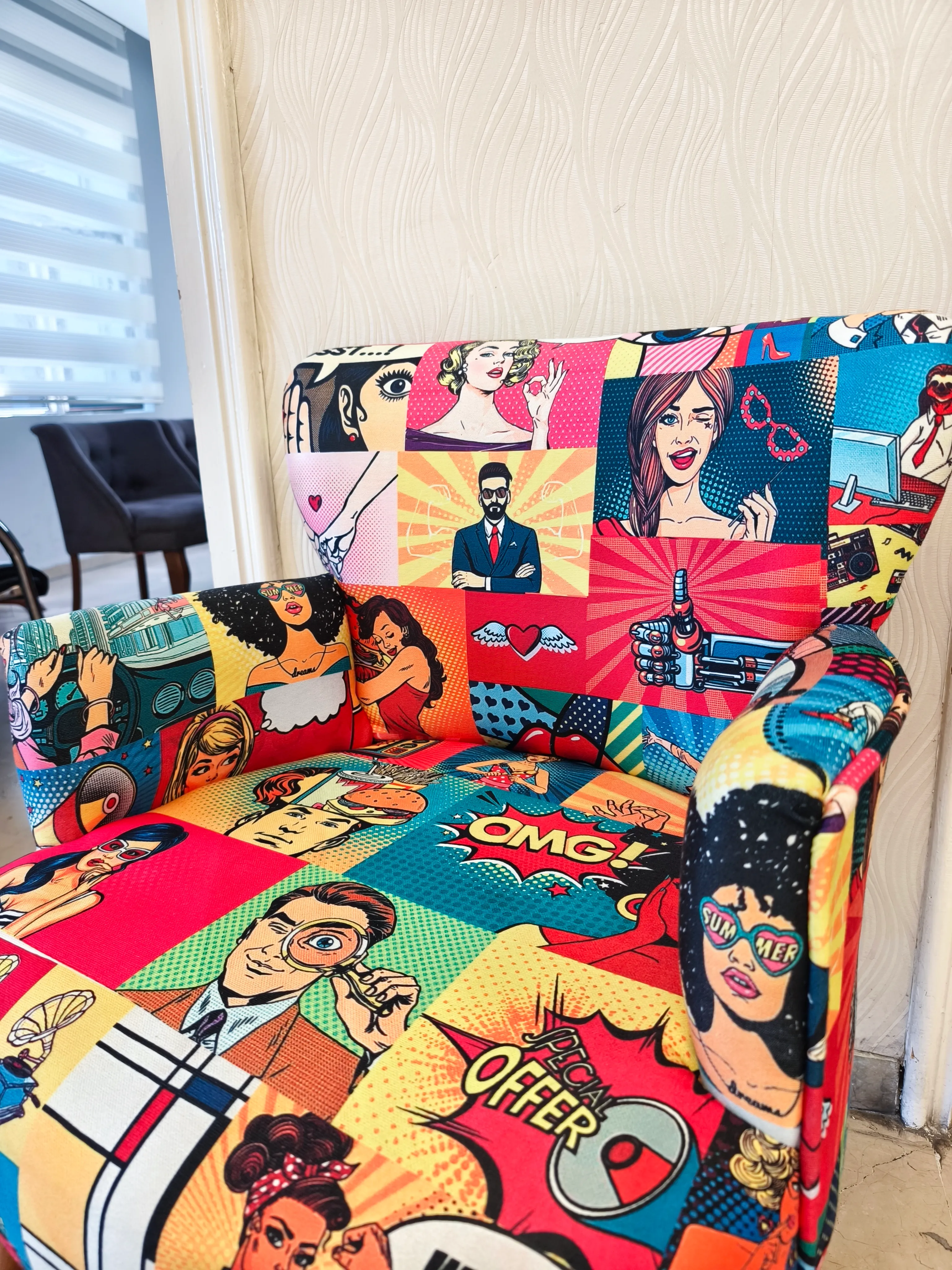 Roma Modern Tekli Koltuk Berjer - Dijital Baskılı Kumaş - Ahşap Ayak - Pop-art