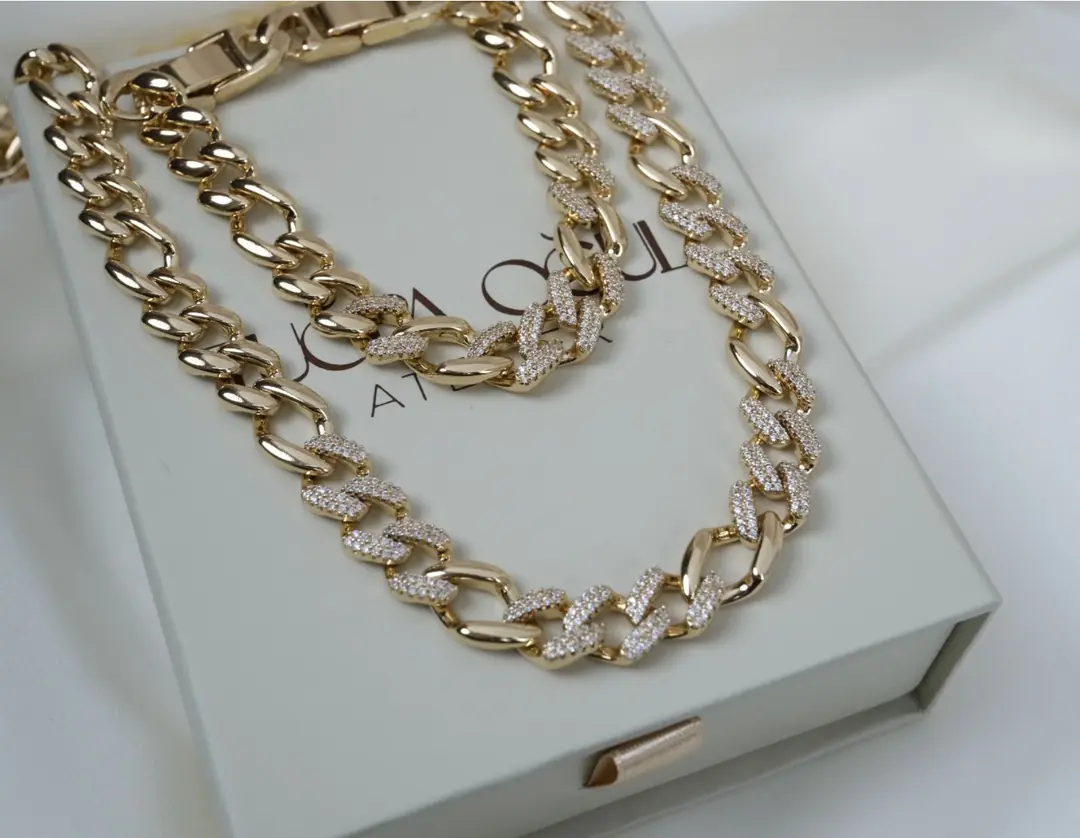 Gold Renk Taş Detaylı Gurmet Zincir Seti