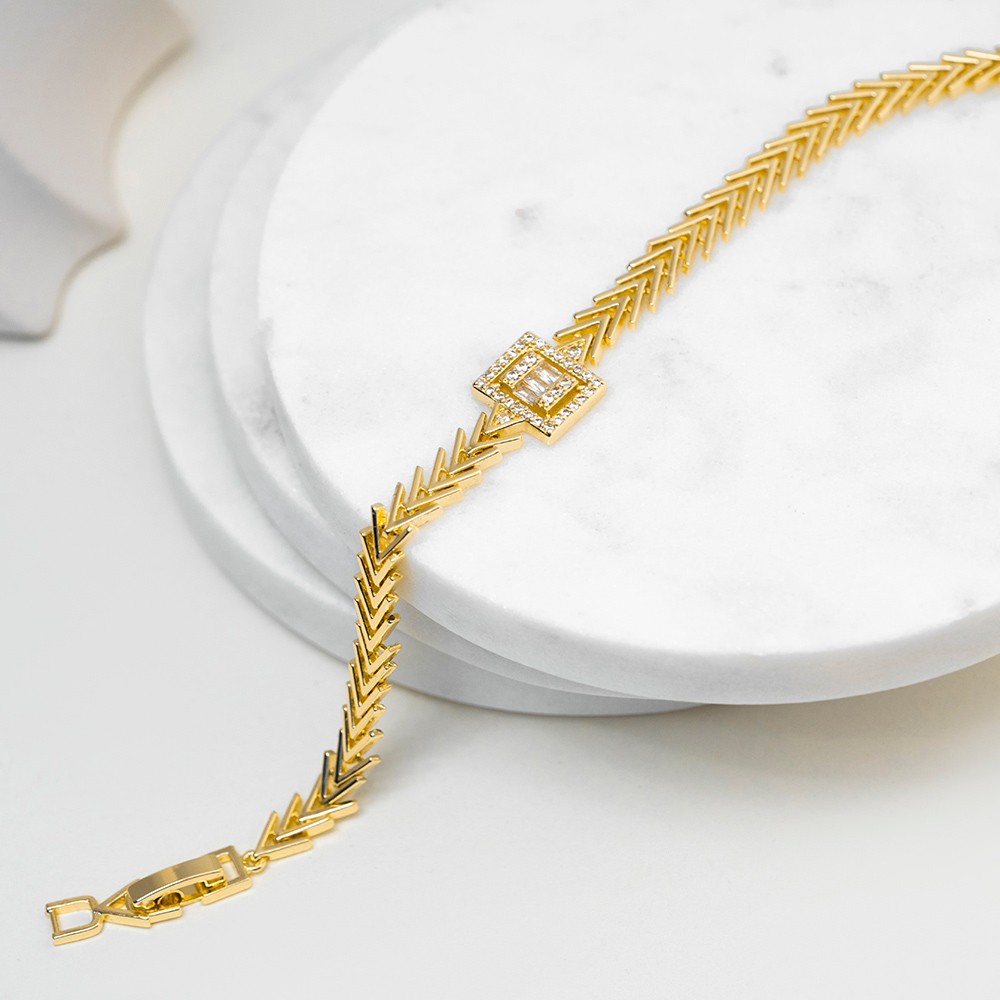 Taşlı Balıksırtı Vip Gold Bileklik