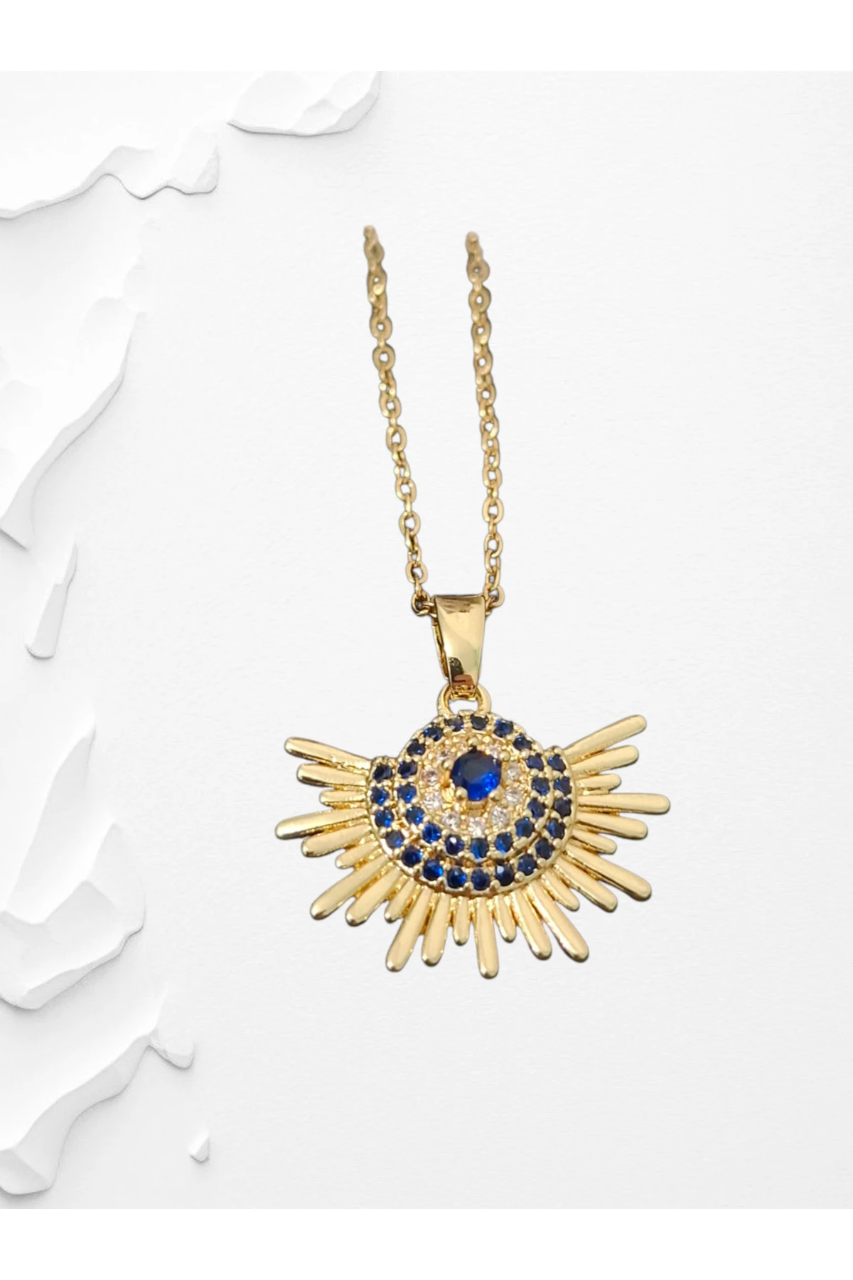 Altın Kaplama Göz ve Kirpik Figürlü Mavi Taşlı Çelik Kadın Kolye