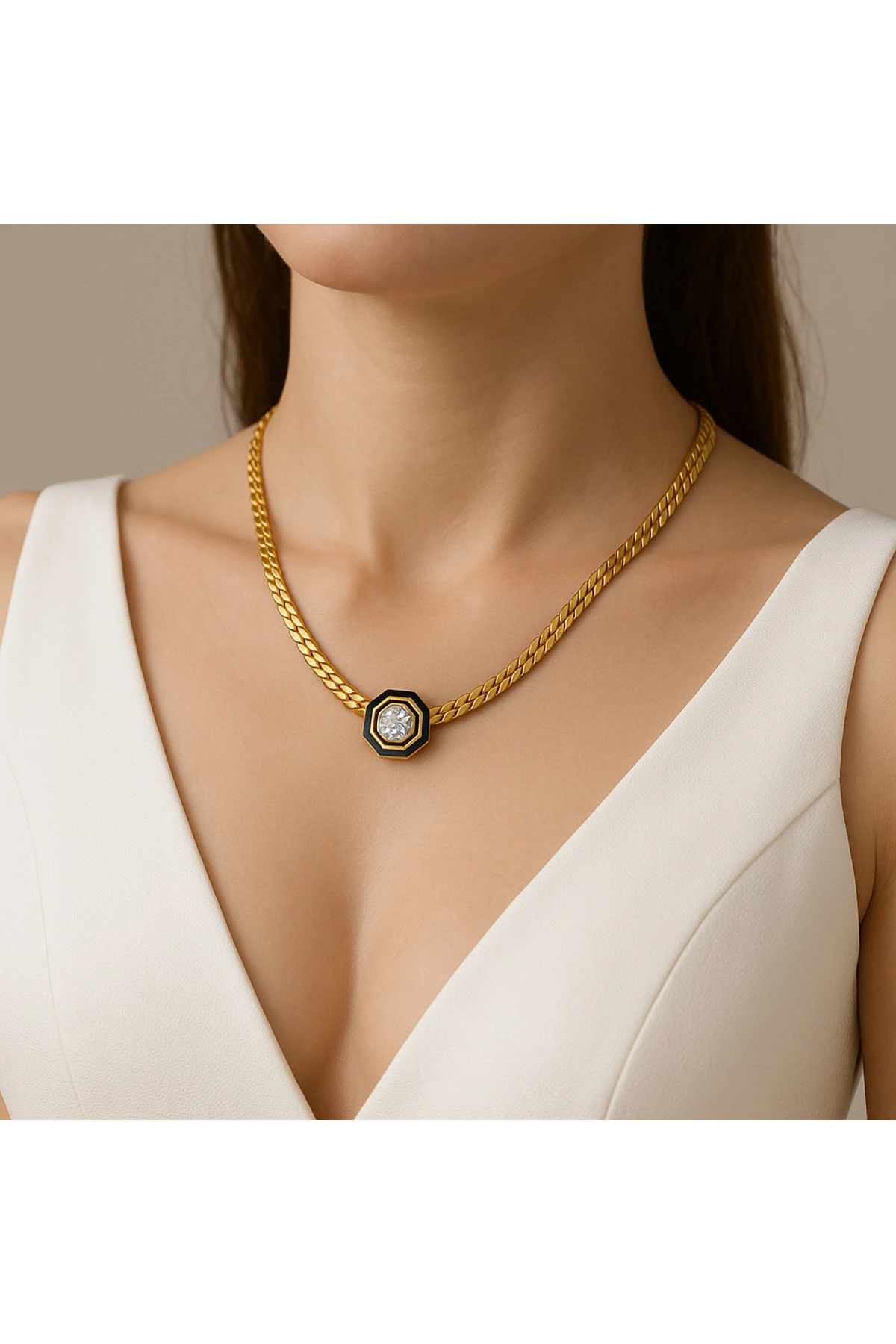 Altın Kaplama Baget Taşlı Çelik Serenay Kolye – Işıltının Zarif Hali