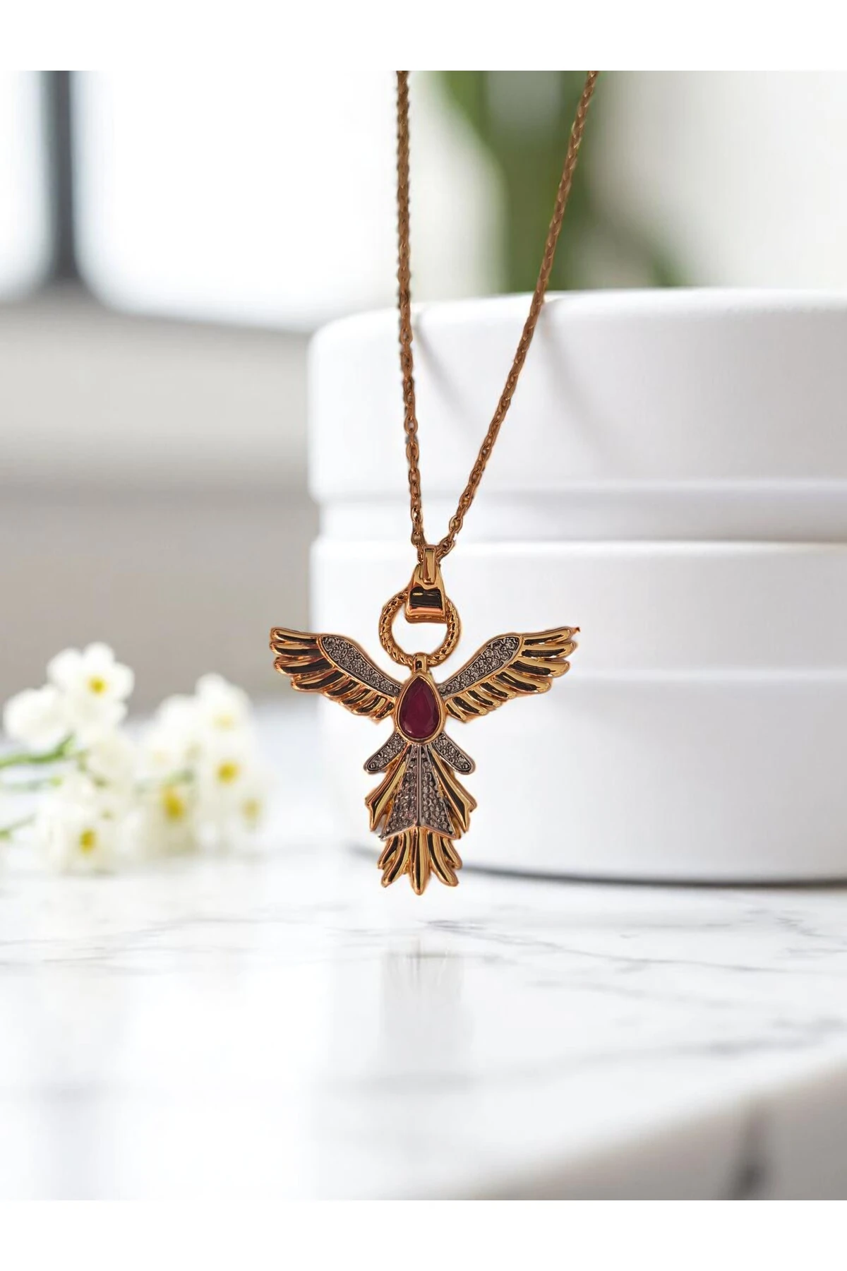 Altın Kaplama Anka Kuşu Kolye – Gücün ve Yeniden Doğuşun Işıltılı Simgesi