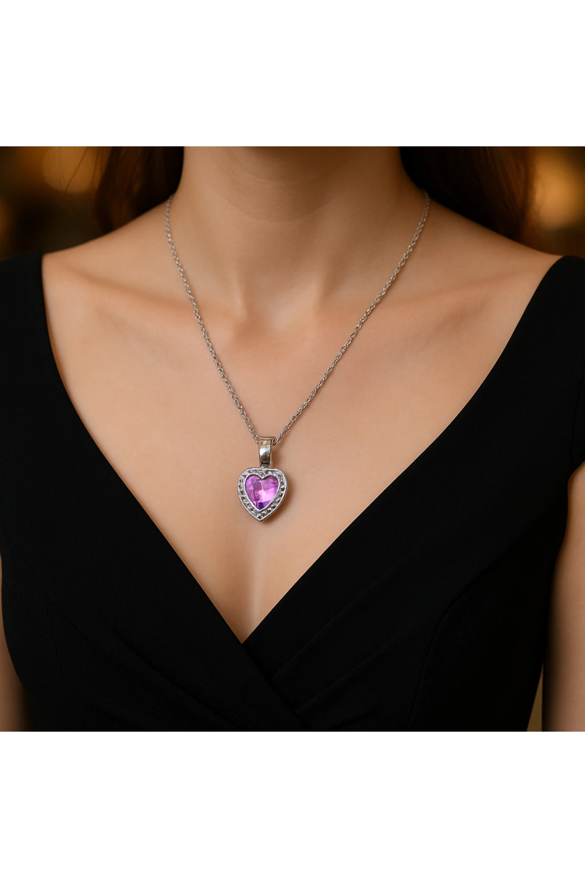 Gümüş Renk Çelik Kalpli Kolye – Pembe Zirkon Taşlı Zarif Model