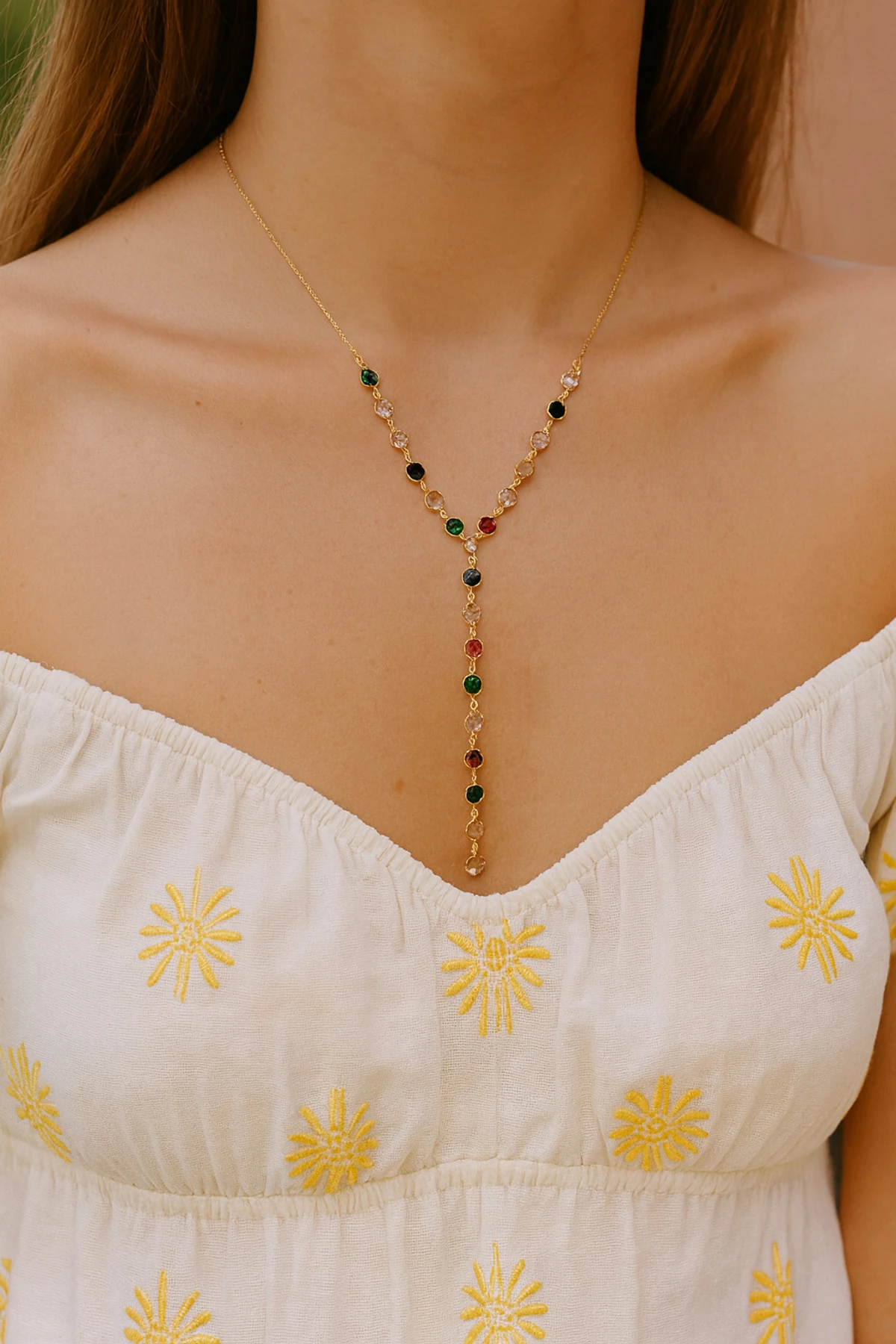 Renkli Taşlı Yuvarlak Motifli Çelik Y Kolye – Minimal & Şık