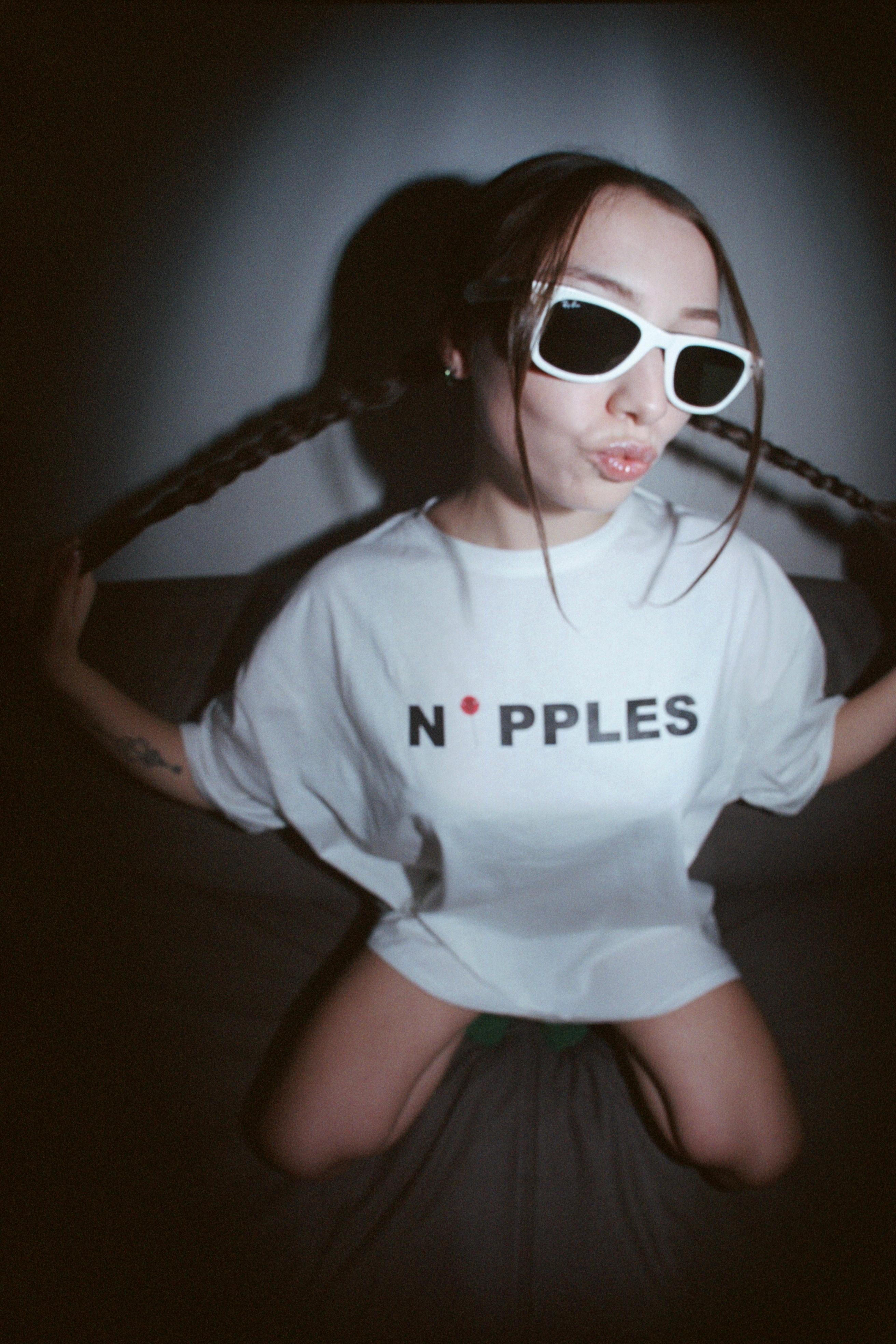 NIPPLES T-shirt