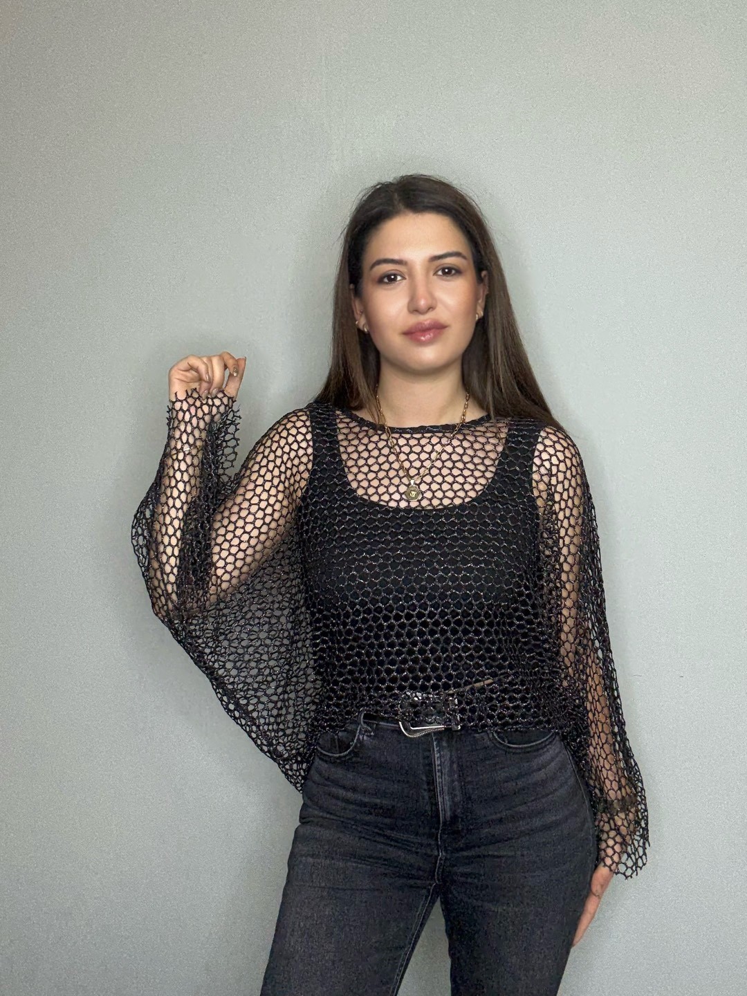 Delikli Siyah Oversize Bluz