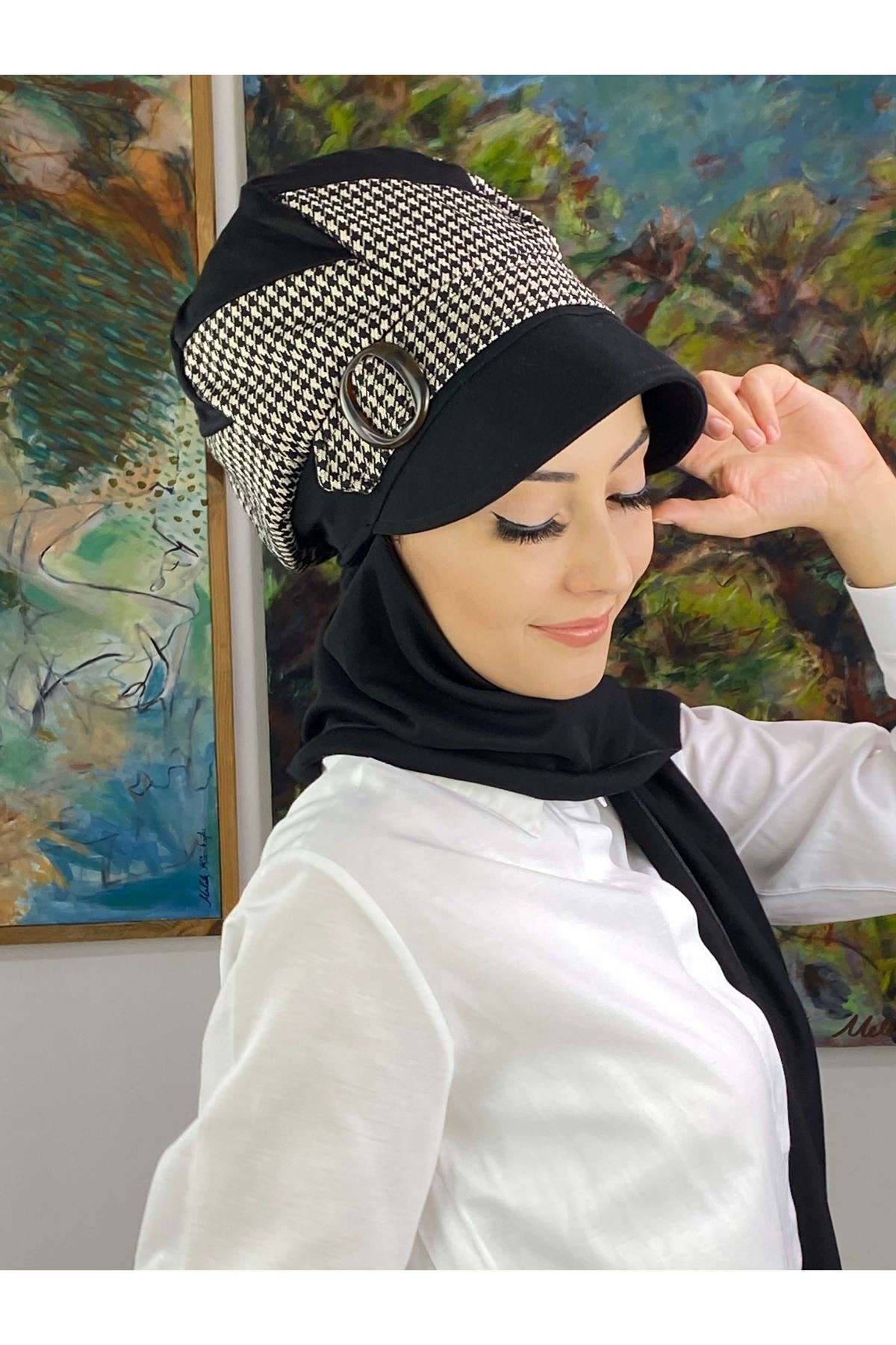 Kazayağı Desenli Siyah Şapka Şal
