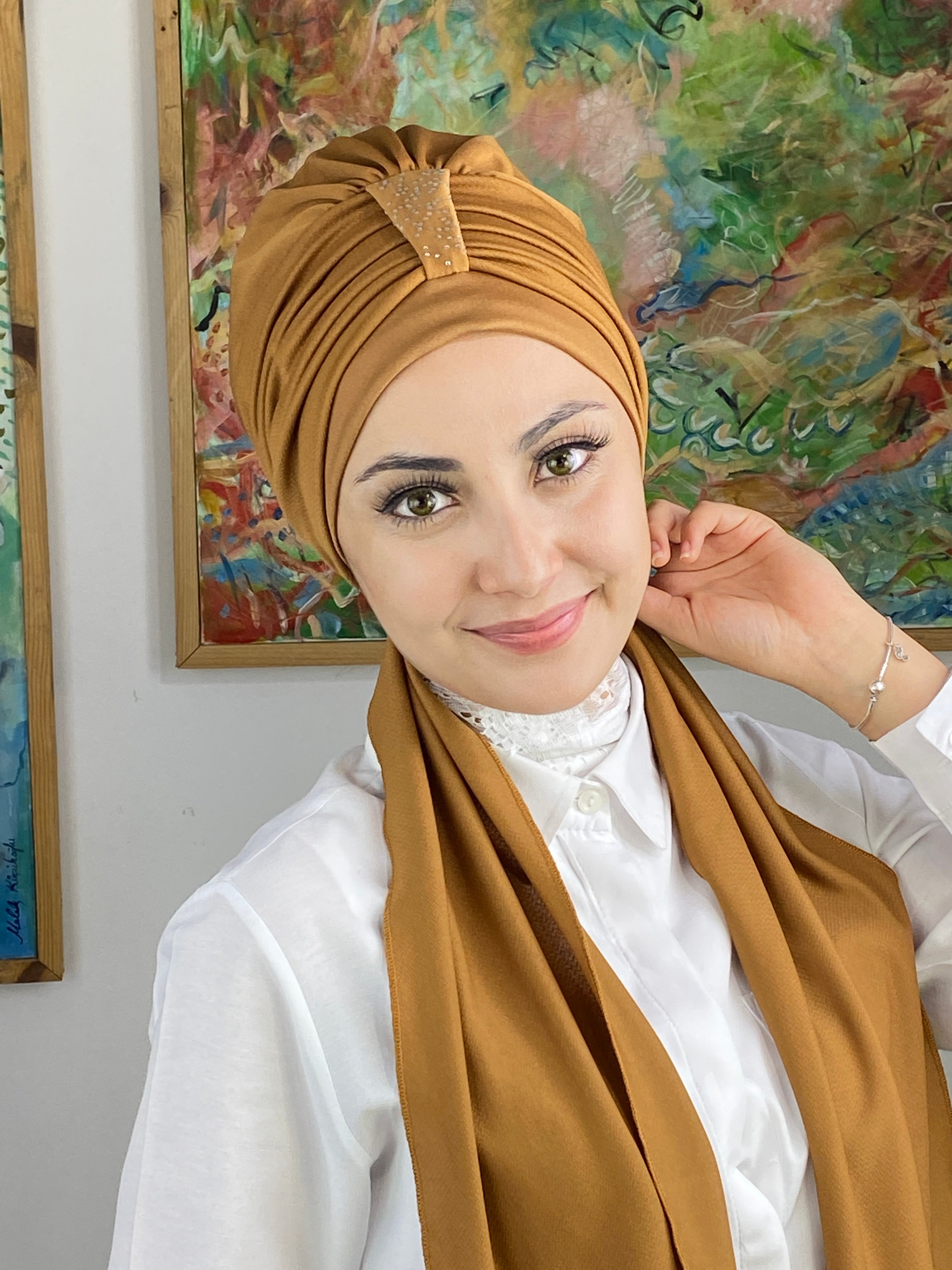 Hürrem Model Atkılı Biritli Bone - açık hardal-
