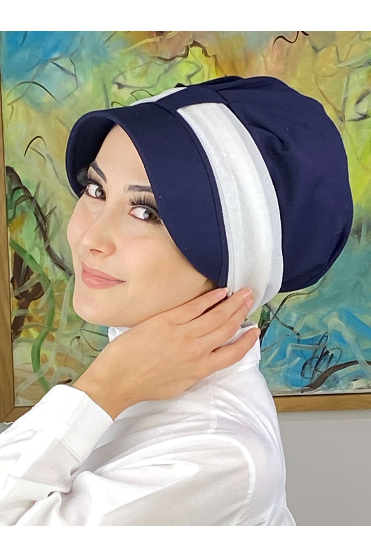 Cırtcırtlı Beyaz Şifon Fularlı Şapka