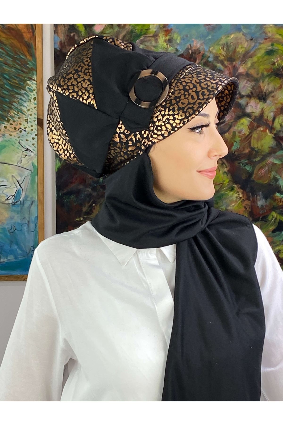 Bakır Leopar Desenli Tokalı Siyah Şapka Şal