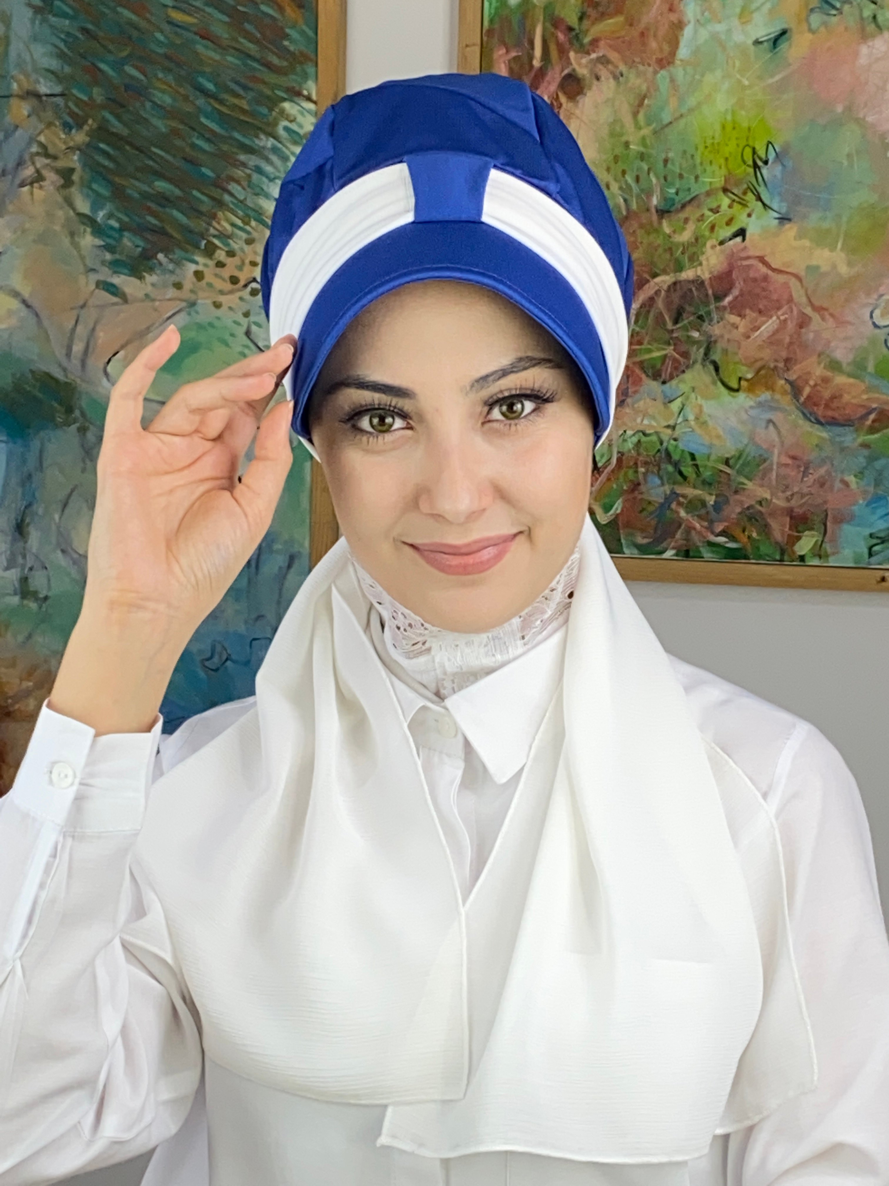 Tek Biritli Atkılı Şapka - saks mavisi - beyaz fularlı