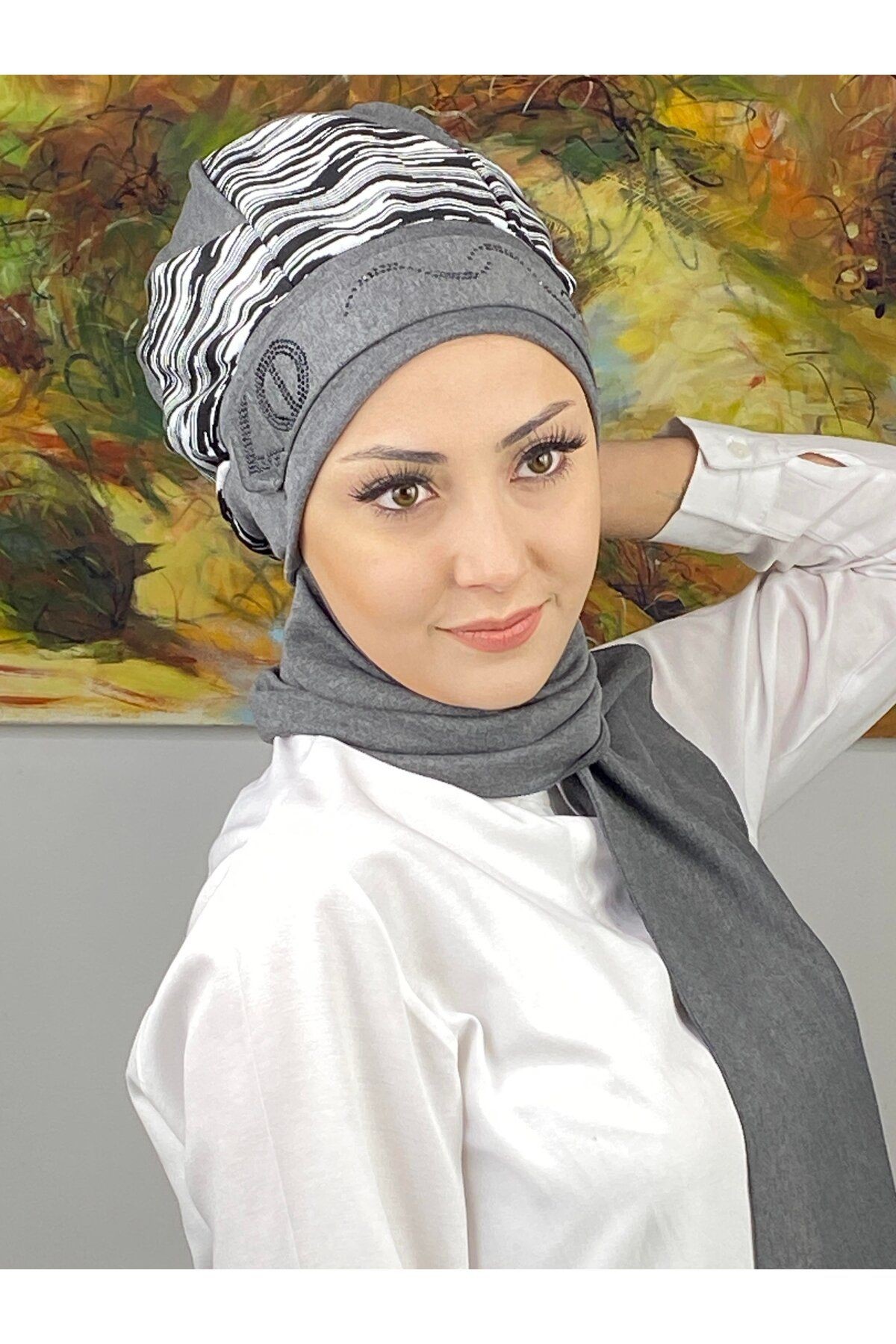 Çarkıfelek Model Çizgili Kemer Desenli Taşlı Açık Gri Atkılı Bere