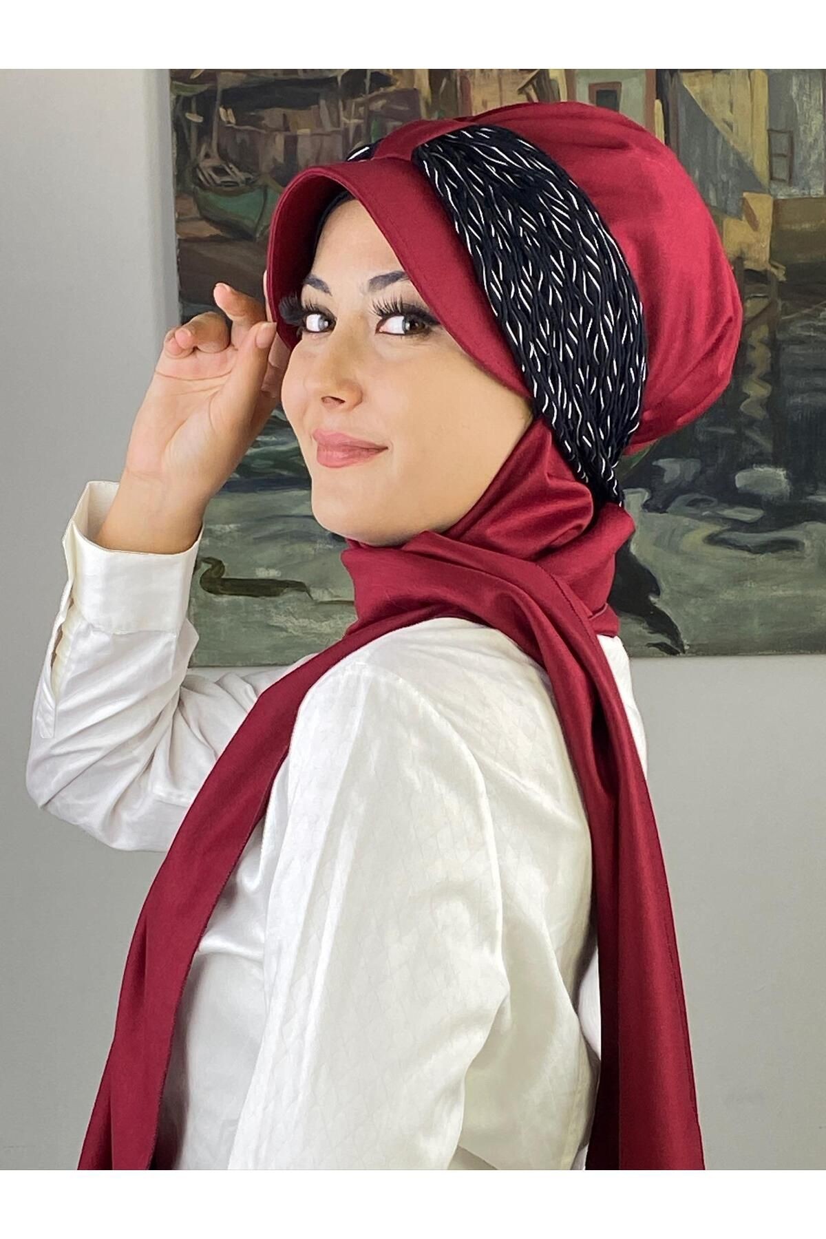 KIRMIZI SİYAH BEYAZ DESENLİ BİRİTLİ ATKILI ŞAPKA