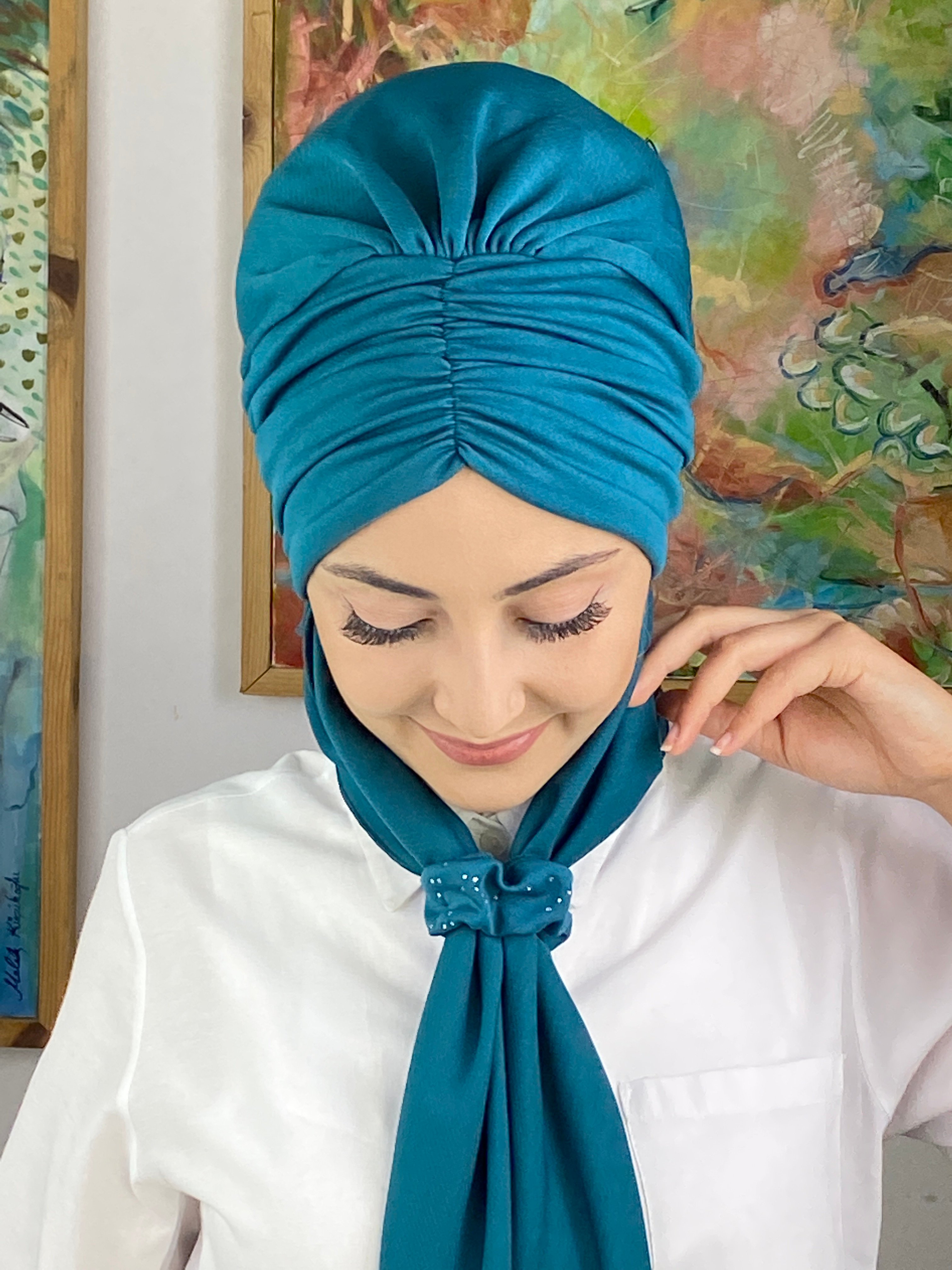 Büzgülü Taşlı Tokalı Atkılı Bone