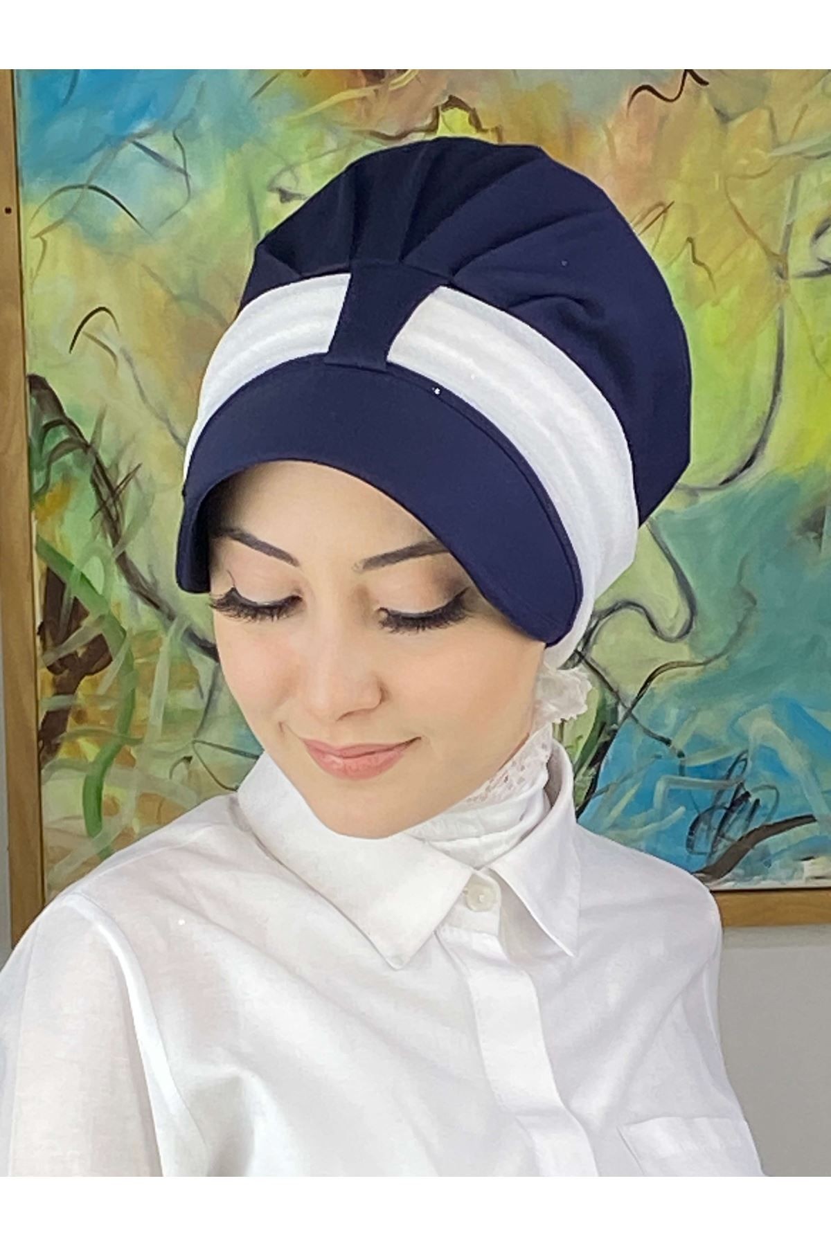 Cırtcırtlı Beyaz Şifon Fularlı Şapka