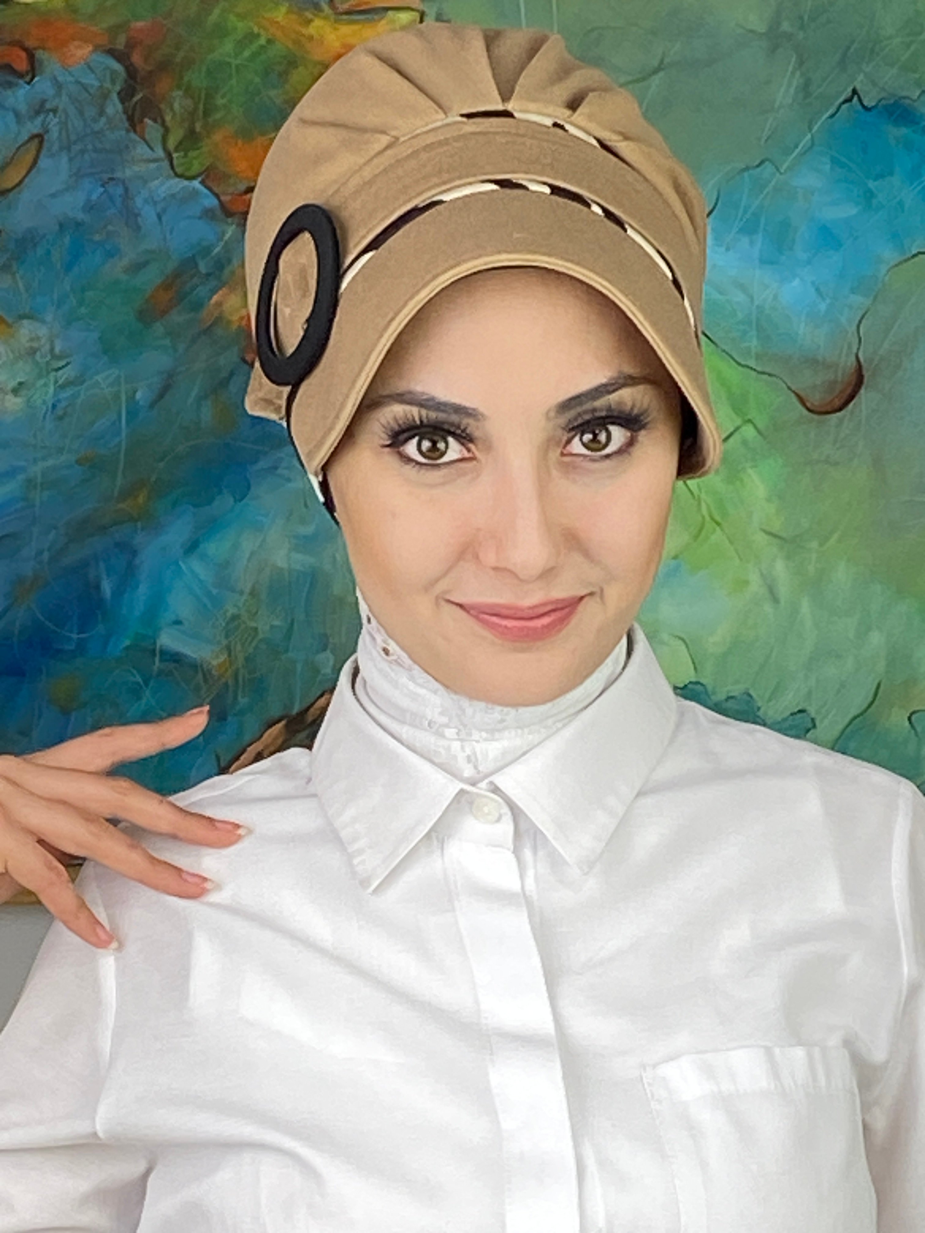 Nazlı Model Tokalı İri Krem Zebra Desenli Tesettür Şapka