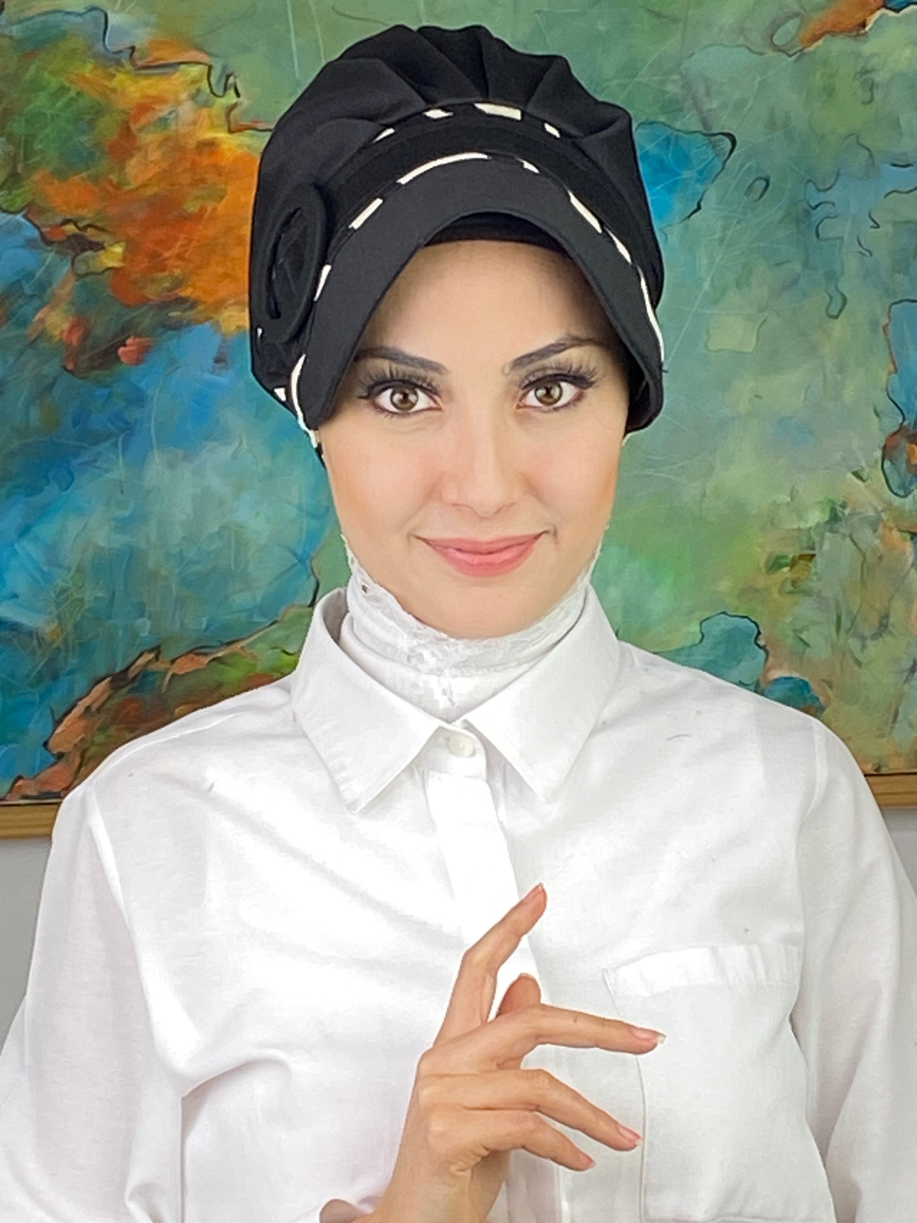 Nazlı Model Tokalı İri Krem Çizgili Zebra Desen Tesettür Şapka