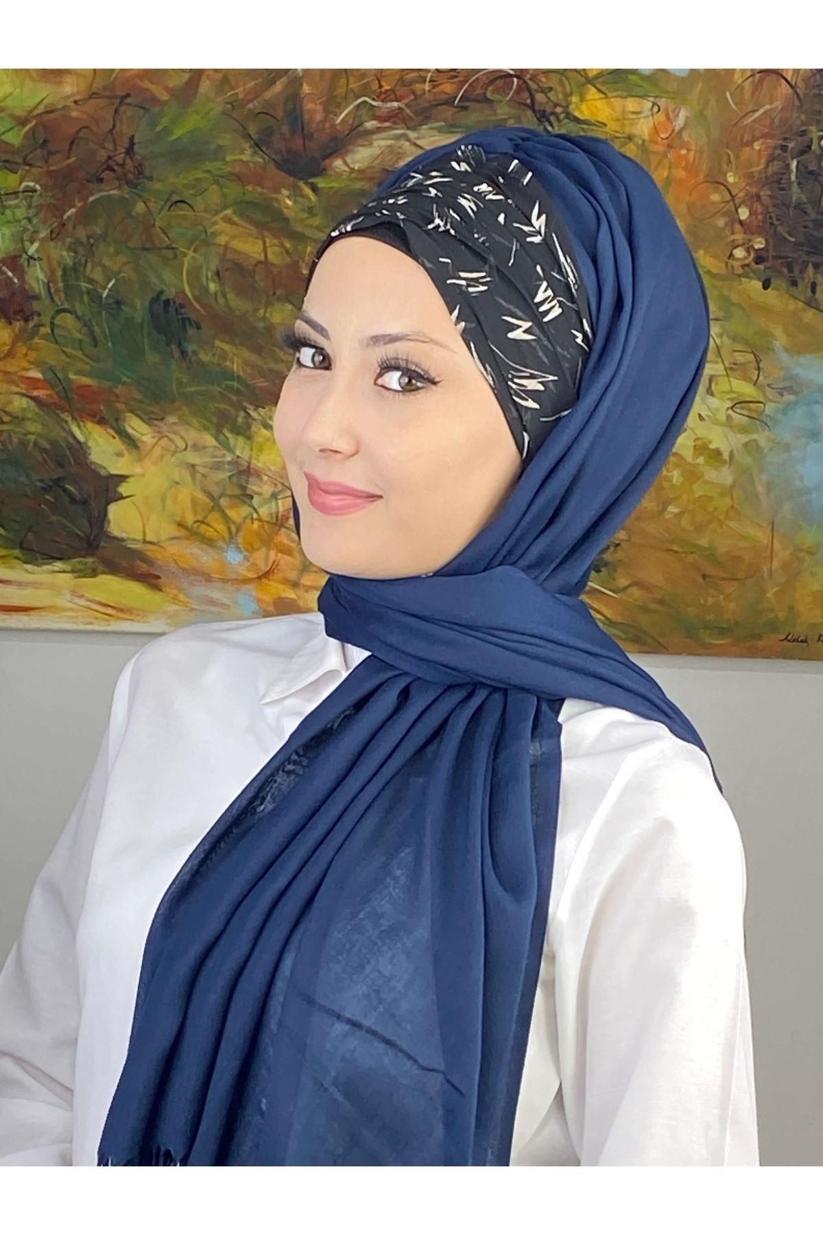 Siyah Beyaz Desenli Lacivert Büzgülü Hazır Şal