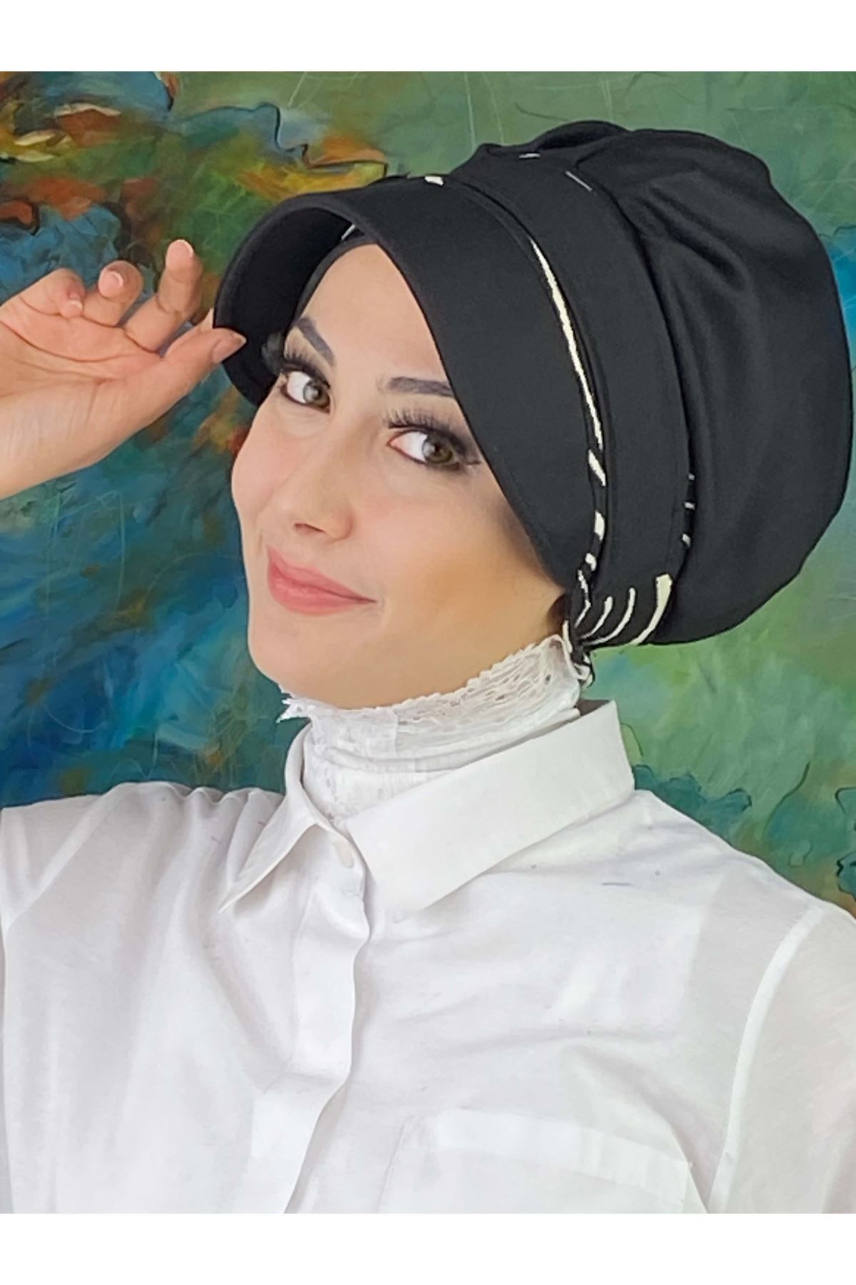 Nazlı Model Tokalı Zebra Desenli Tesettür Siyah Şapka