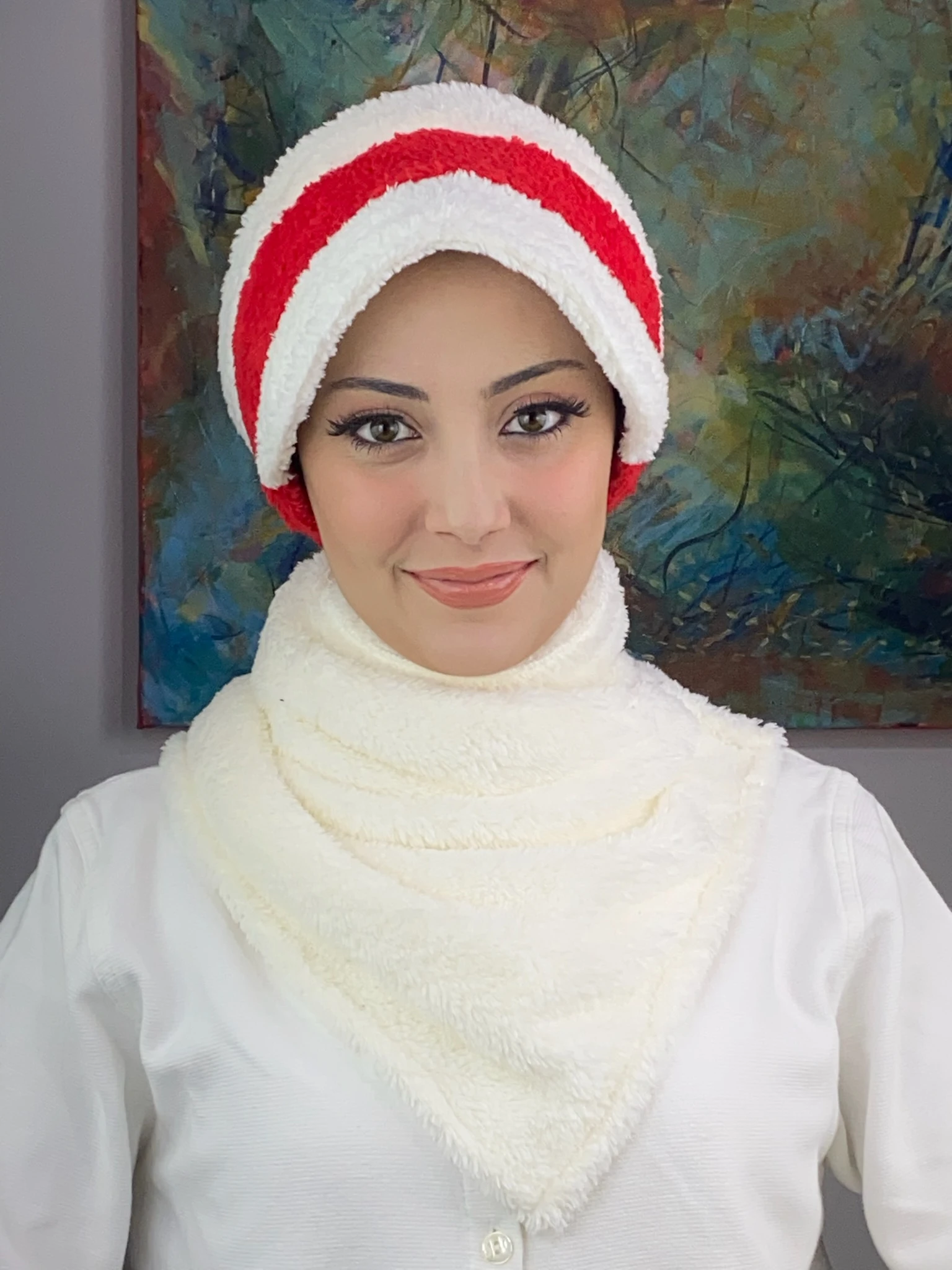 ÇİFT RENK PELUŞ ŞAPKA 