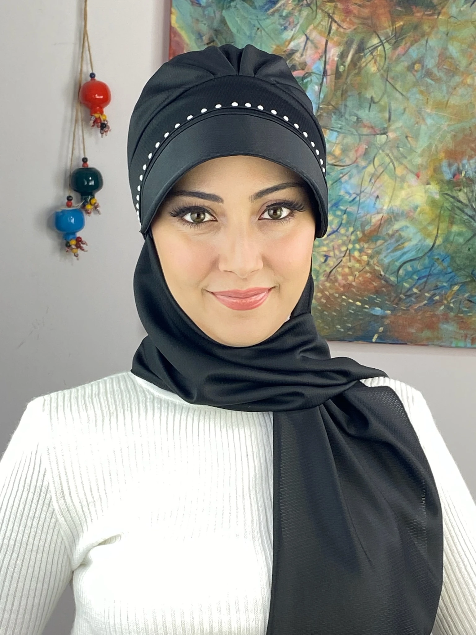 İNCİ DETAYLI ŞAPKA