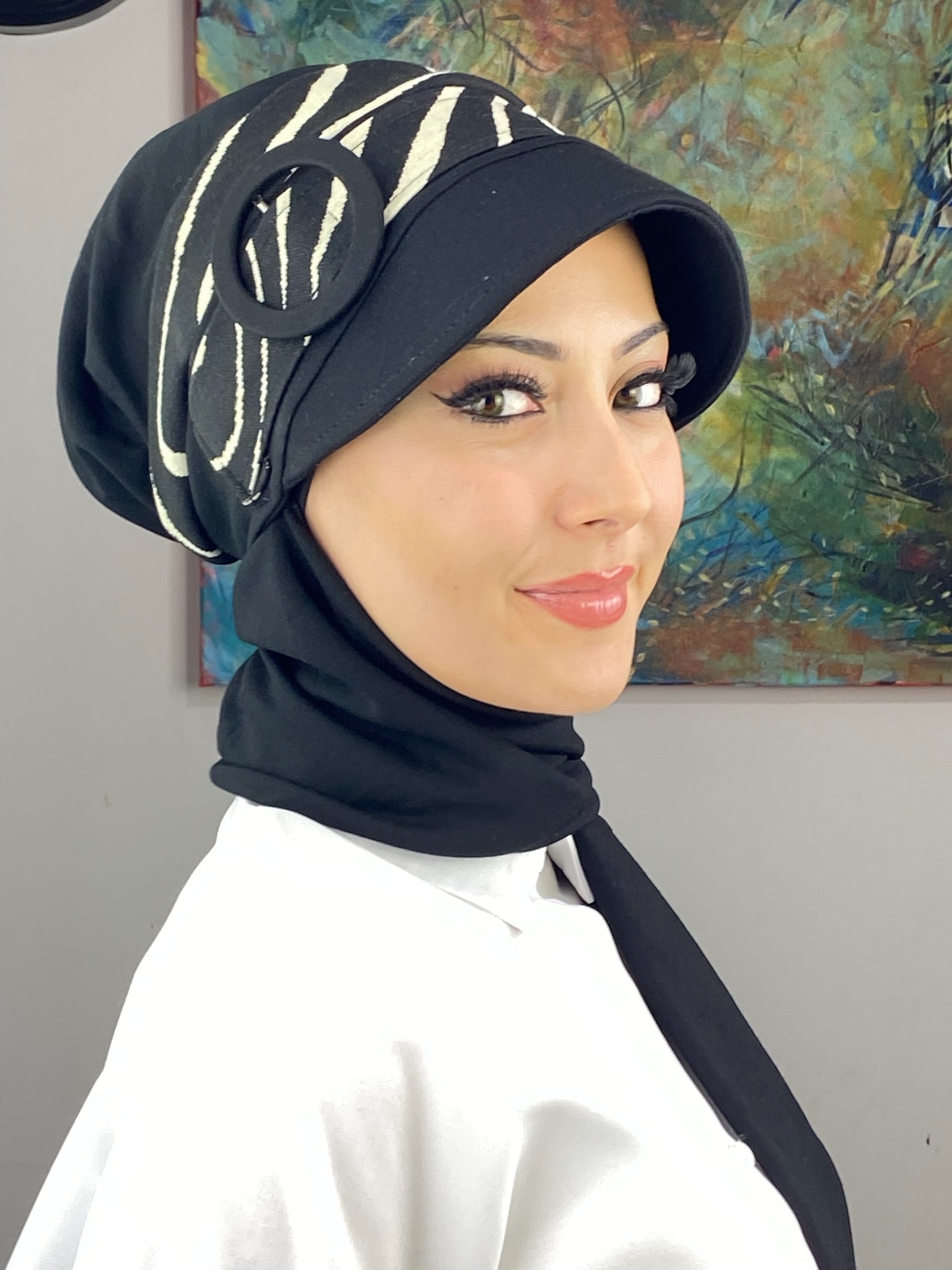 SİYAH ZEBRA DESENLİ ŞAPKA