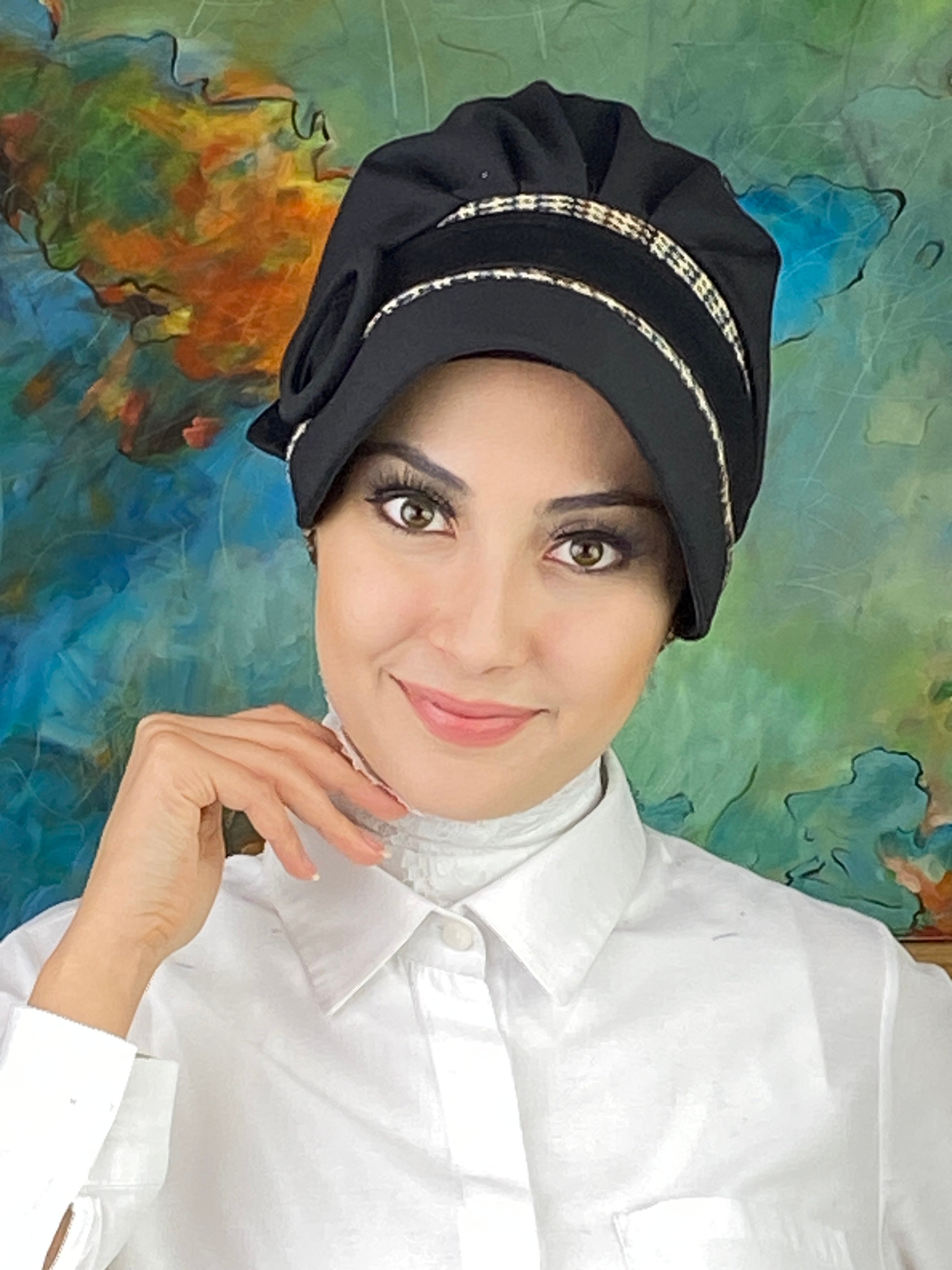 Nazlı Model Tokalı Ekoseli Tesettür Şapka