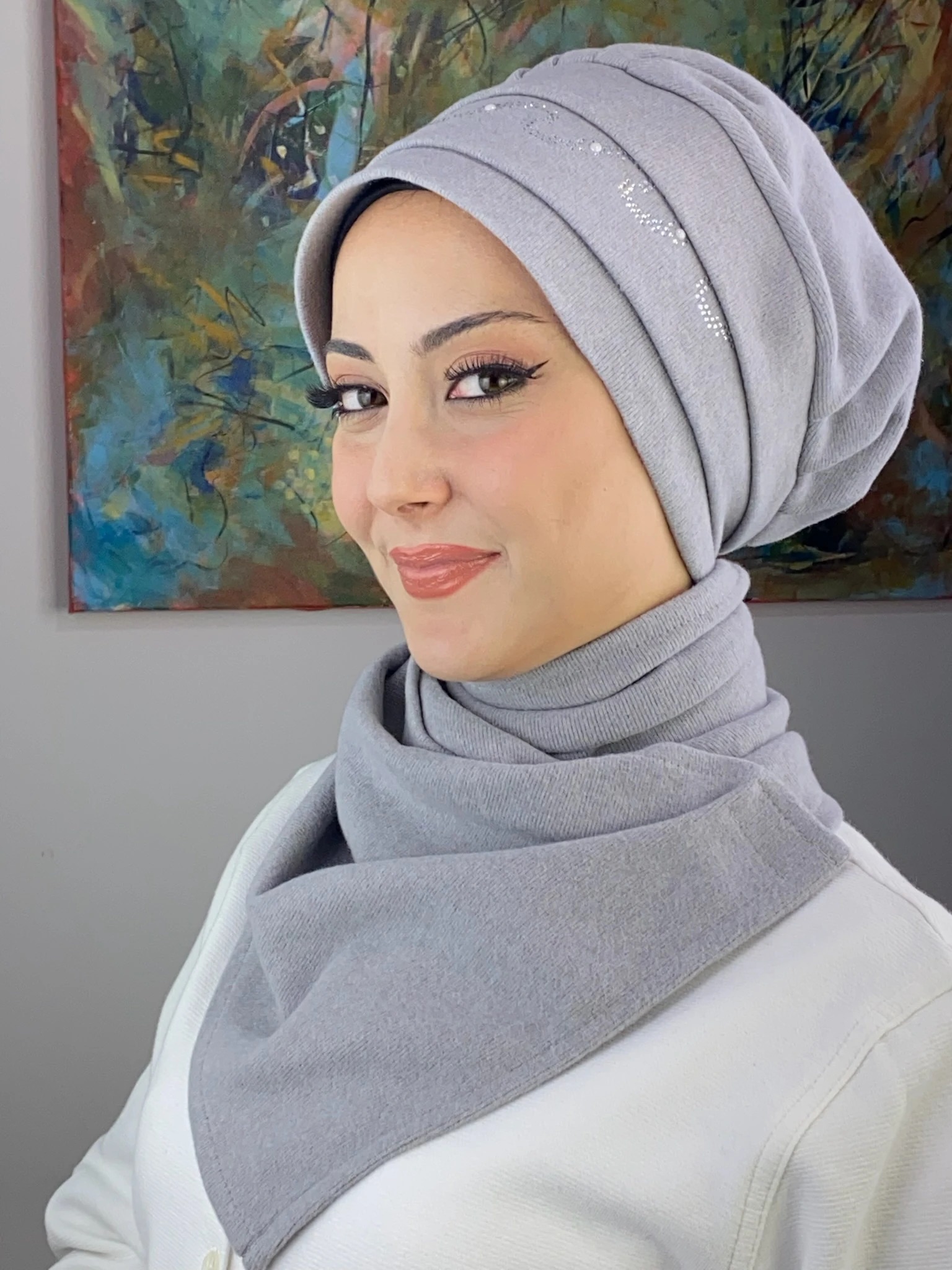 DEĞİŞİK DESEN İNCİLİ BERE