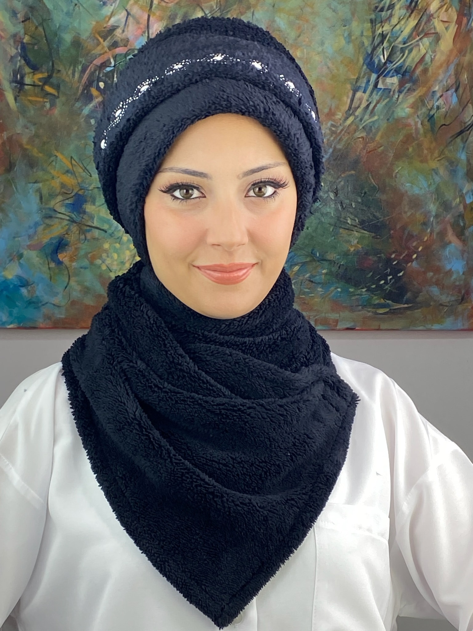 PELUŞ İNCİ TAŞ DETAYTLI BERE