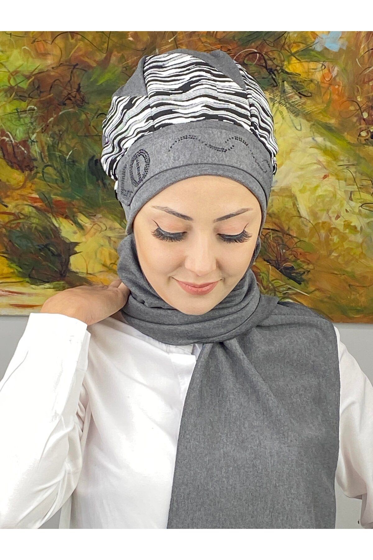 Çarkıfelek Model Çizgili Kemer Desenli Taşlı Açık Gri Atkılı Bere