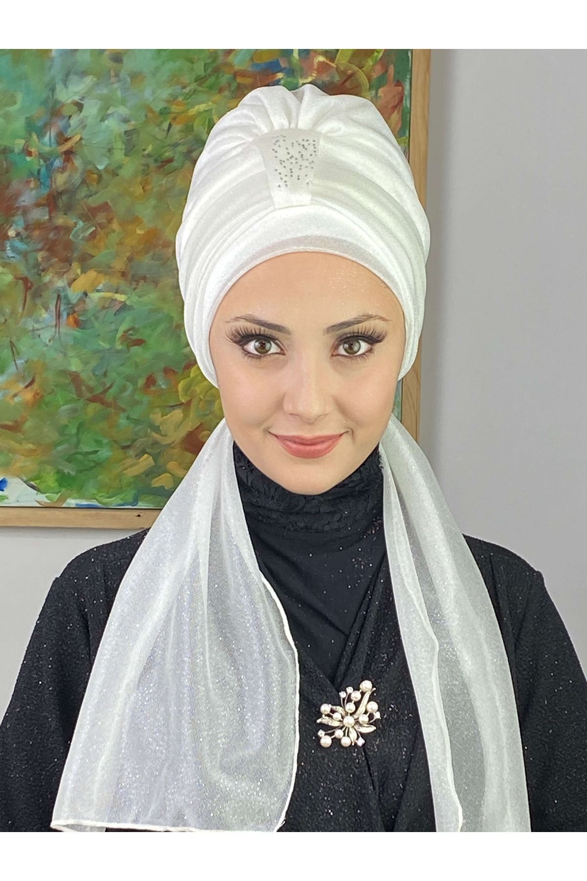 Hürrem Beyaz Tek Biritli Simli Atkılı Bone