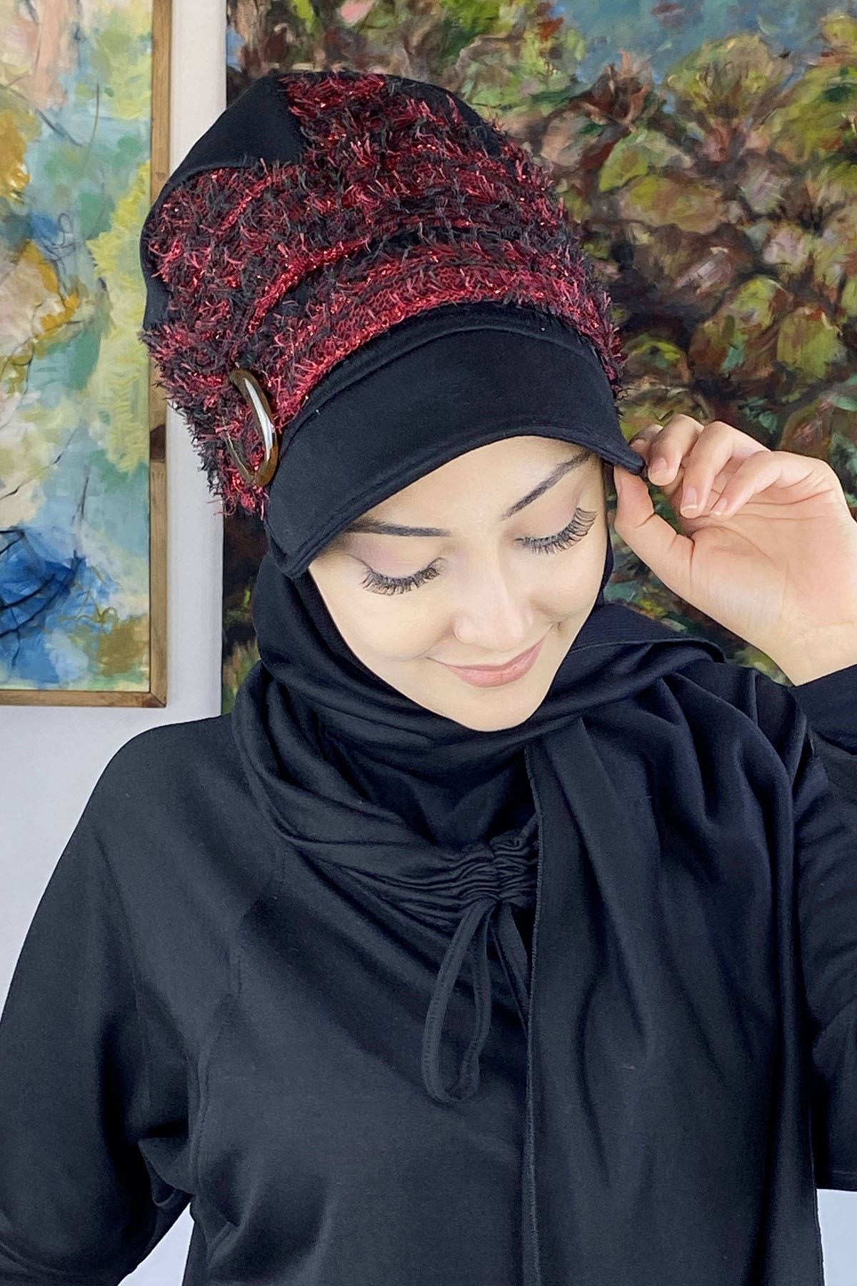 Siyah&Bordo Çizgili Püsküllü Simli Siyah Tokalı Atkılı Şapka Şal