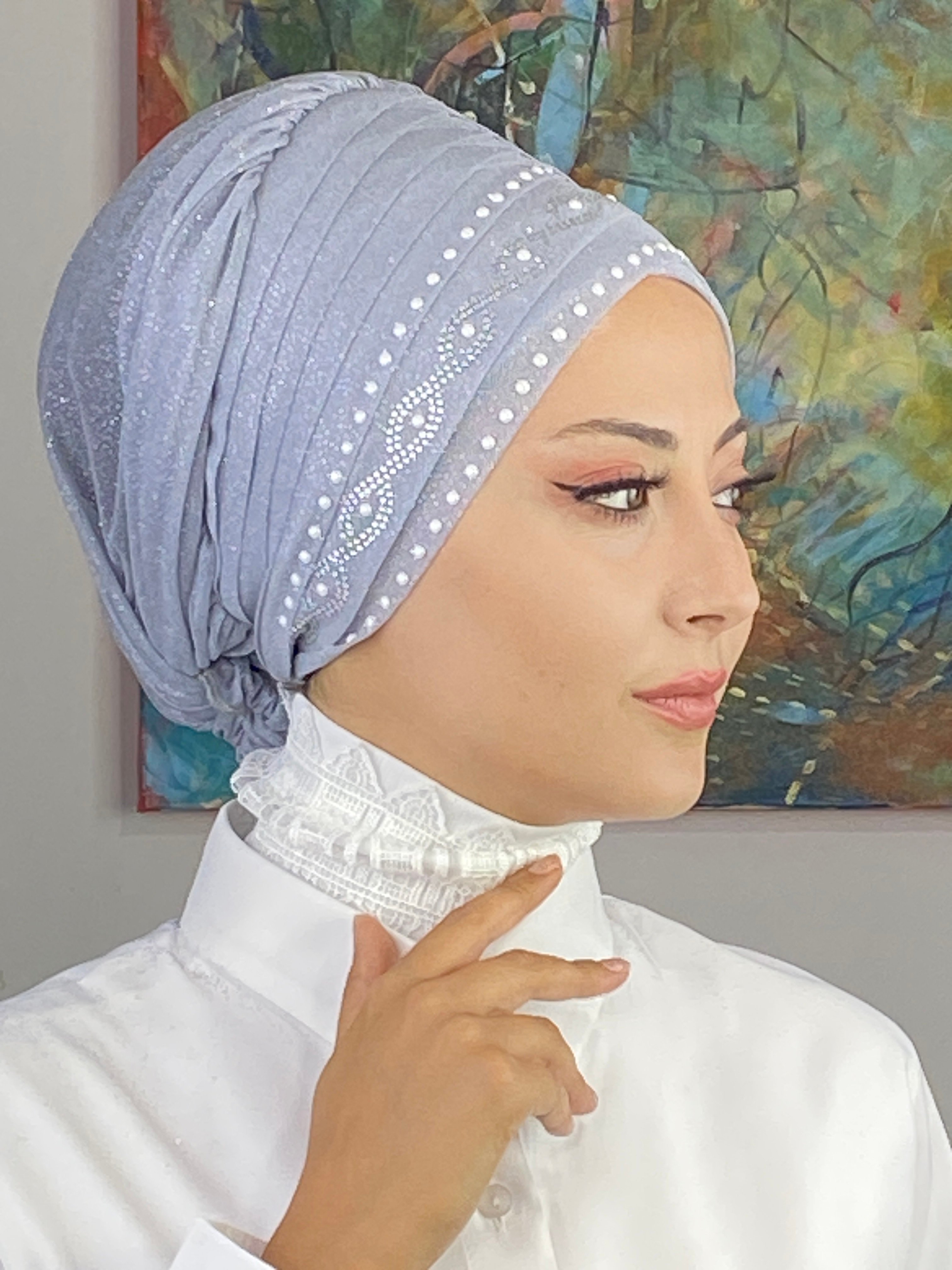 Kuşgözü Model Gümüş Taşlı İnci Detaylı Simli Şifon Bone Şal - açık gri