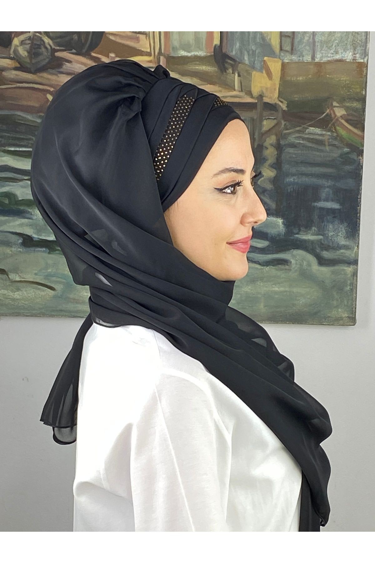 Mihrimah Çapraz Drapeli Fransız Şifon Altın Taş Detaylı Hazır Şal